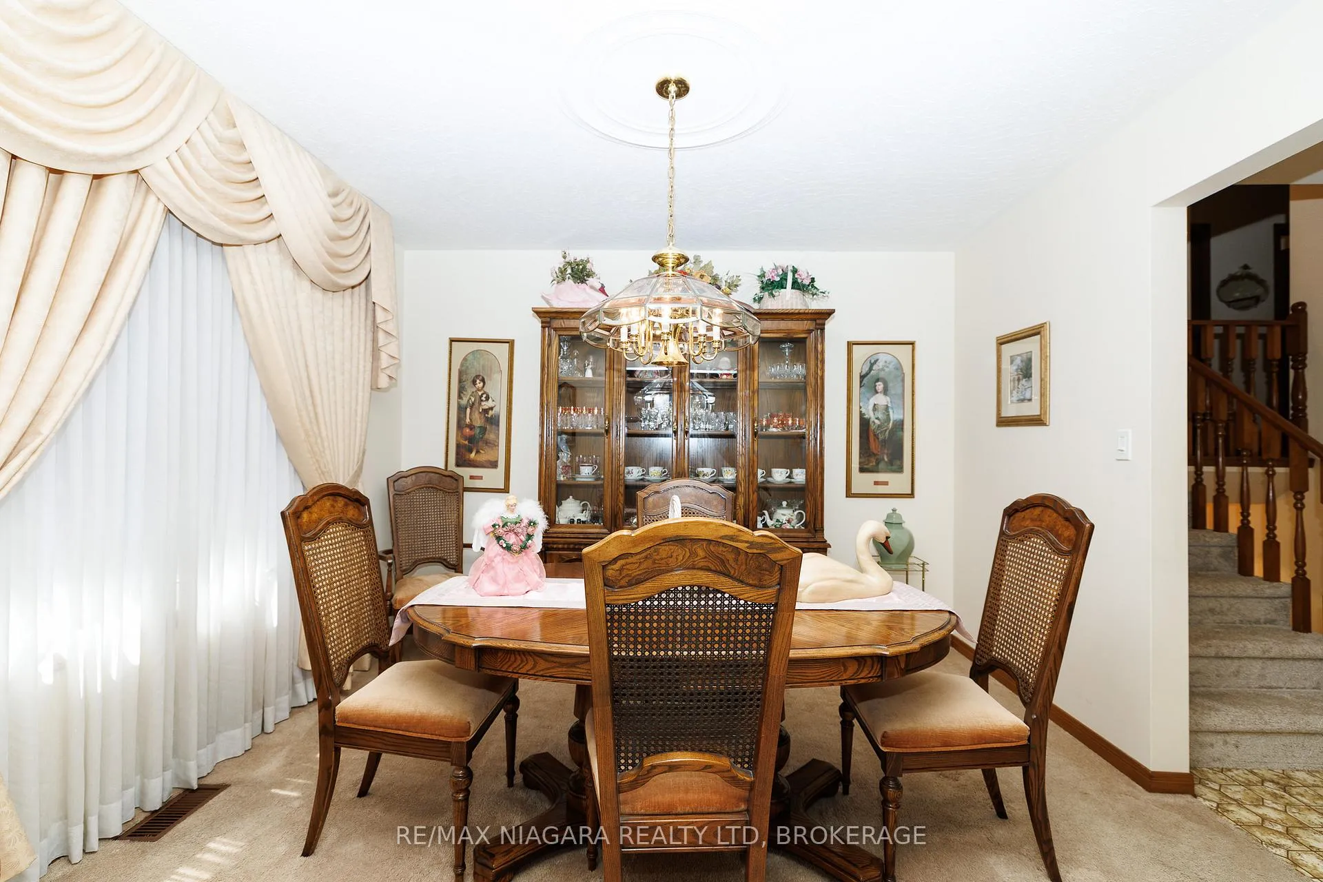 Photo 6 of 4409 Latina Crescent, Niagara Falls, Morrison — HOMEH