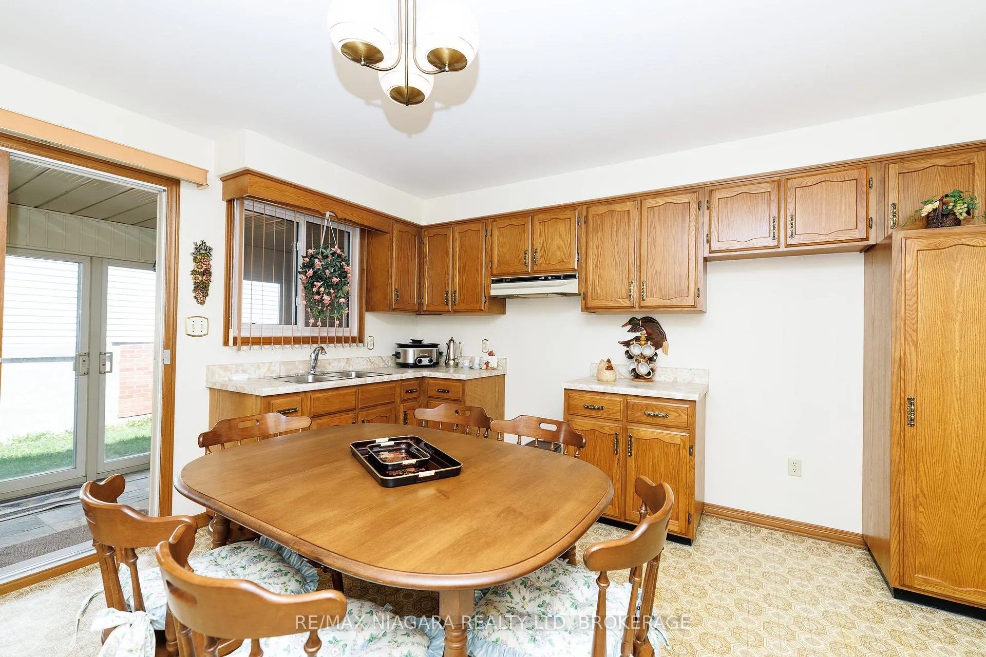 Photo 9 of 4409 Latina Crescent, Niagara Falls, Morrison — HOMEH