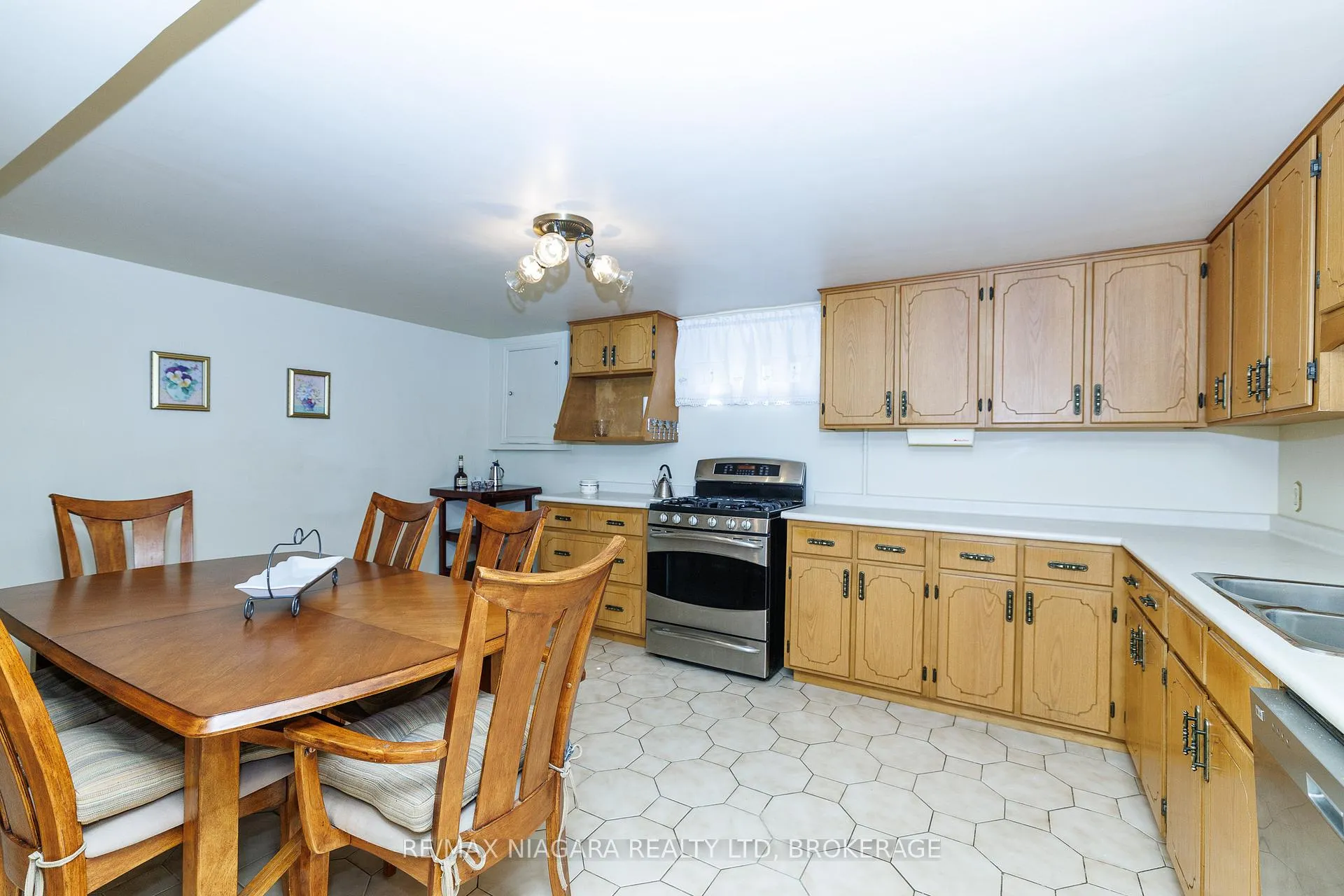 Photo 27 of 4409 Latina Crescent, Niagara Falls, Morrison — HOMEH