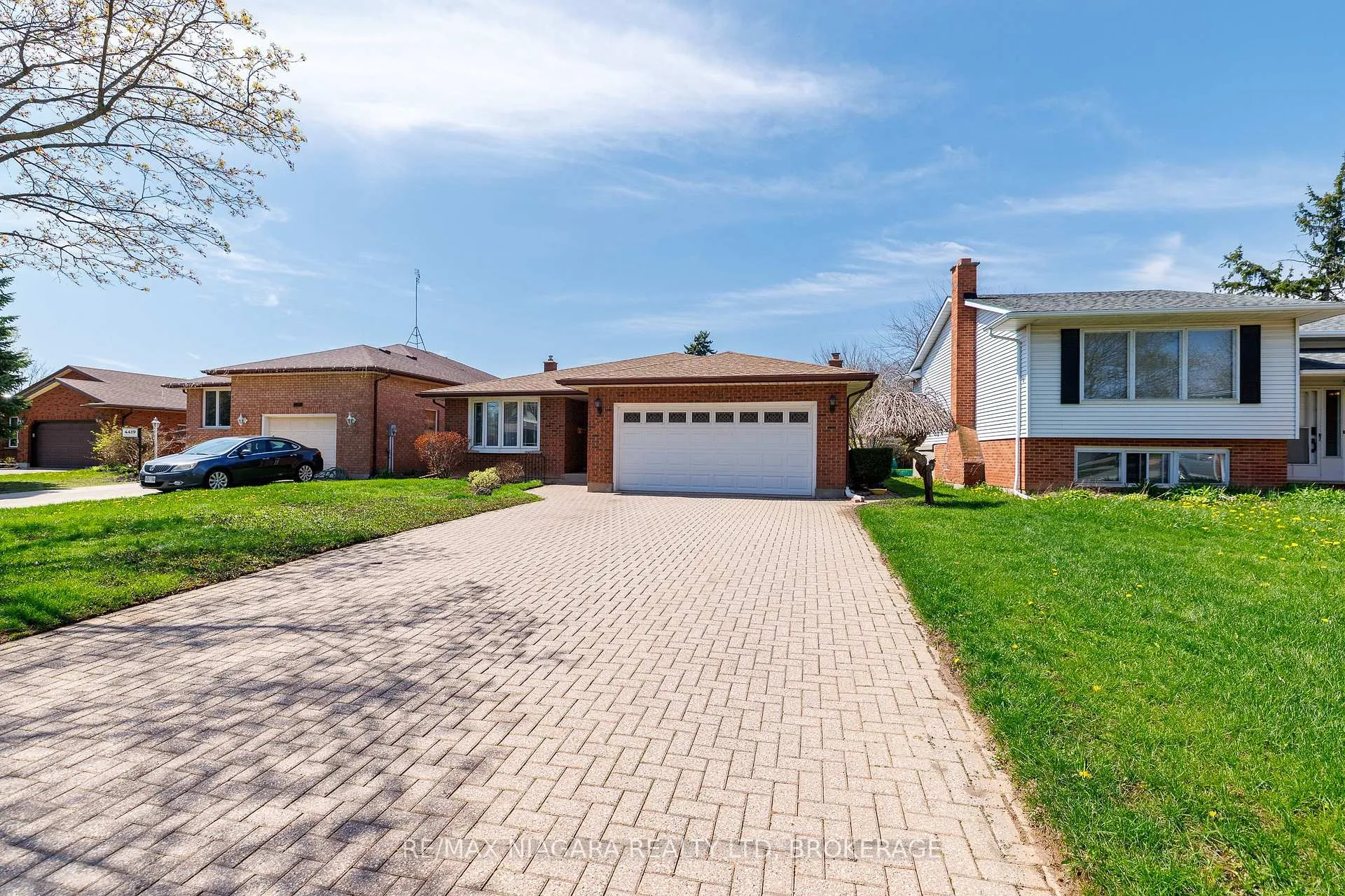 Photo 1 of 4409 Latina Crescent, Niagara Falls, Morrison — HOMEH
