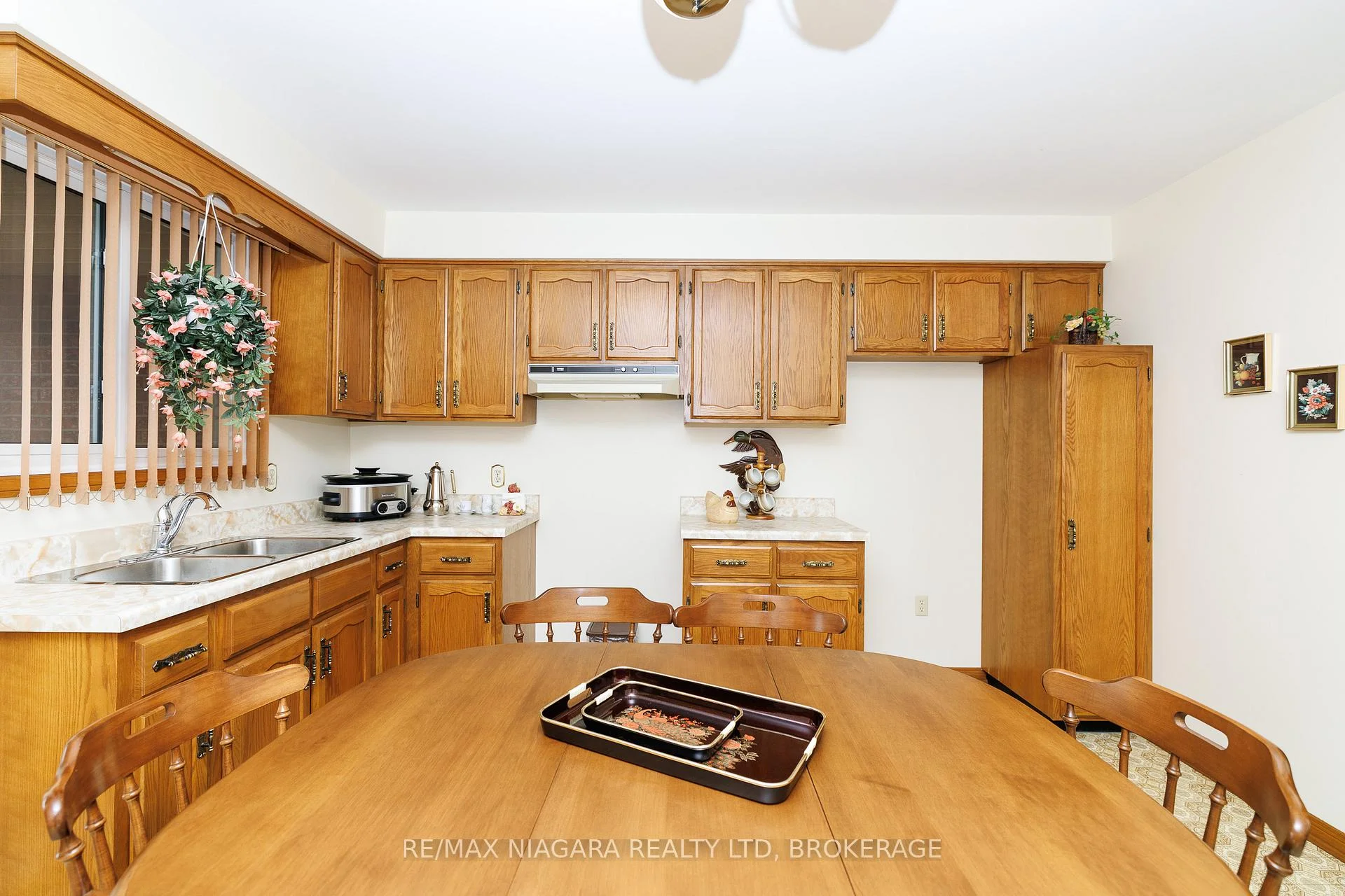 Photo 43 of 4409 Latina Crescent, Niagara Falls, Morrison — HOMEH