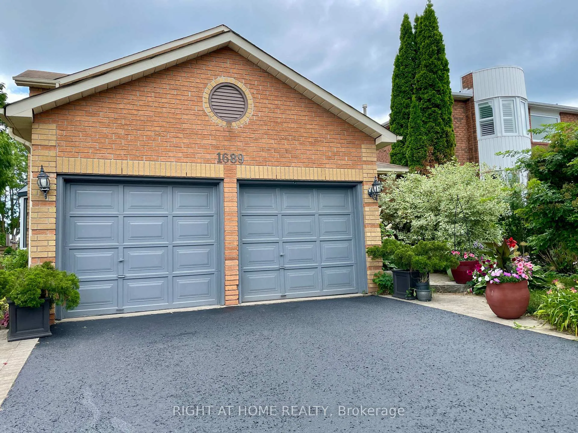 Photo 4 of 1689 Major Oaks Road, Pickering, Brock Ridge — HOMEH