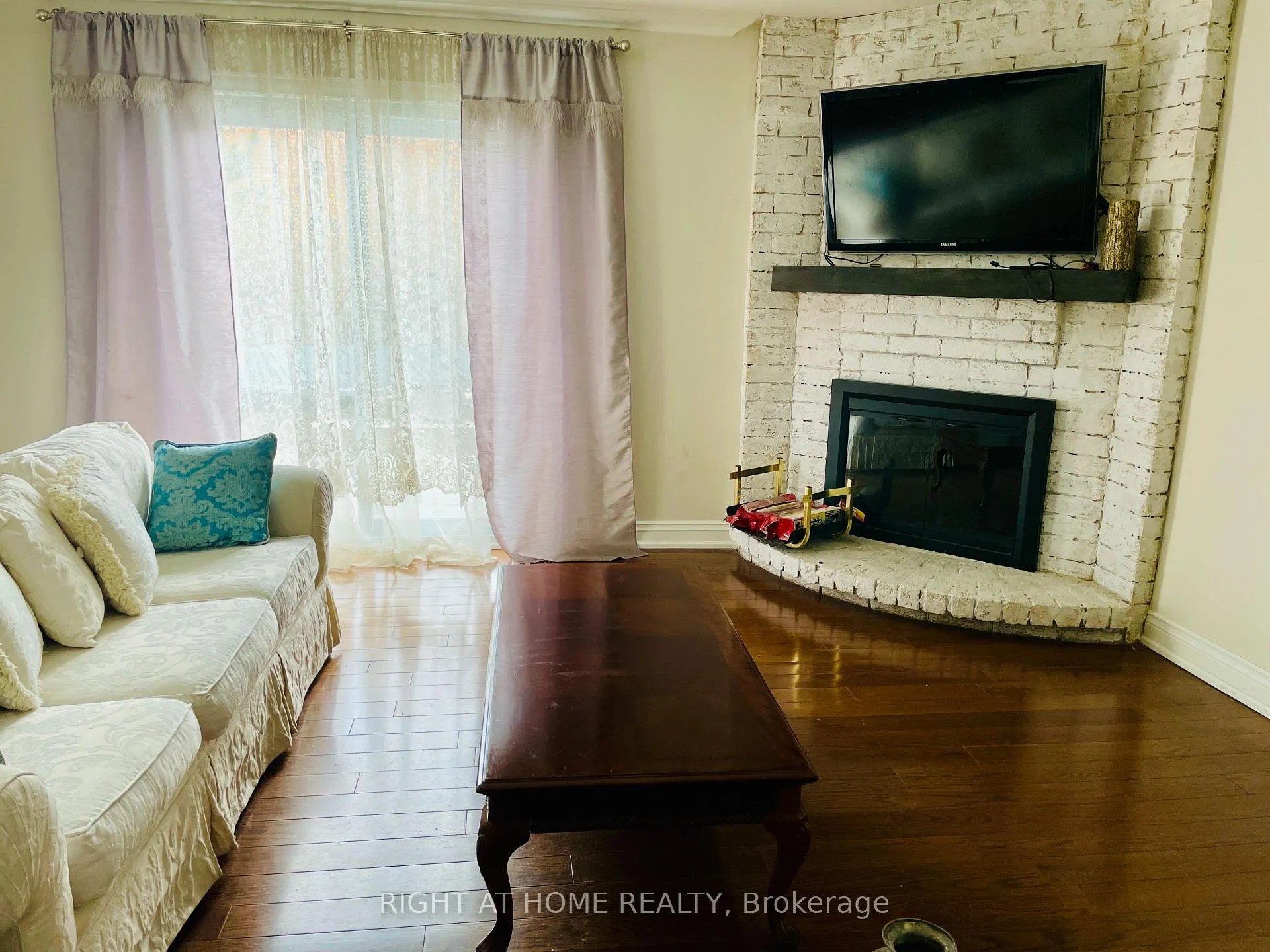 Photo 9 of 1689 Major Oaks Road, Pickering, Brock Ridge — HOMEH