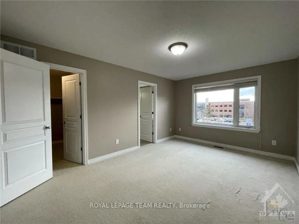 Photo 3 of 541 Remnor Avenue, Ottawa, Kanata - Kanata Lakes/Heritage Hills — HOMEH