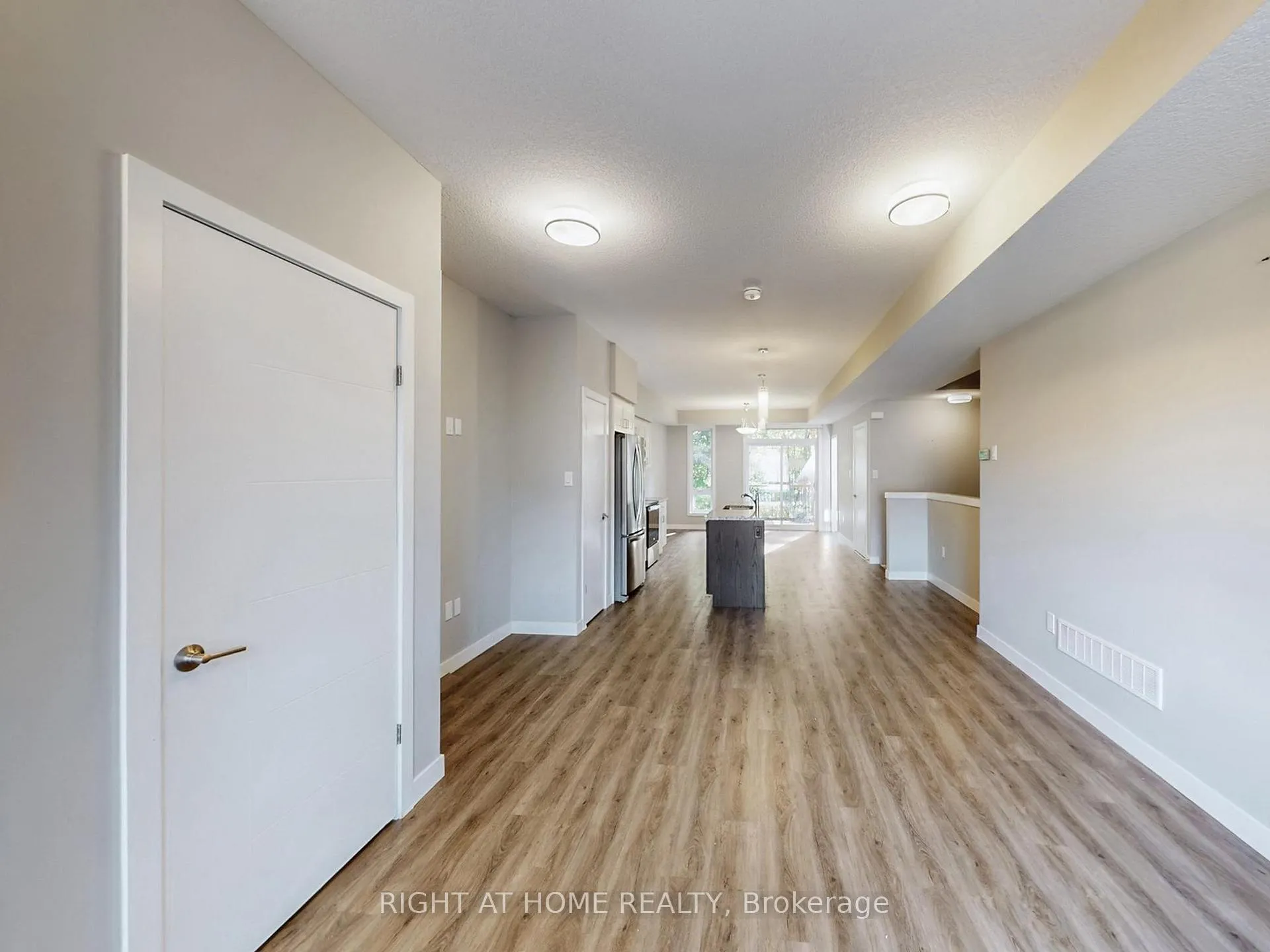 Photo 10 of Unit 07, 83 Beechwood Avenue, Guelph, Junction/Onward Willow — HOMEH