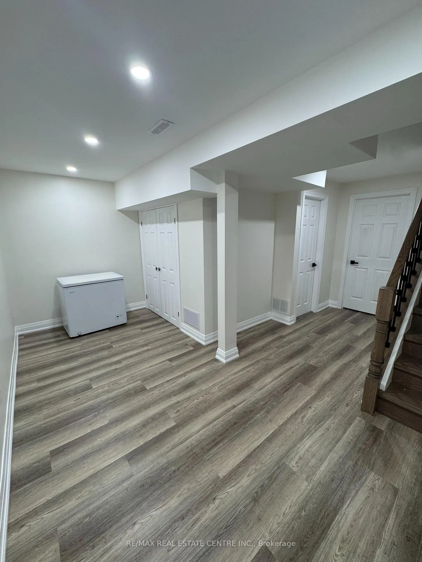 Photo 20 of 109 Connelly Drive, Kitchener, Highland West — HOMEH