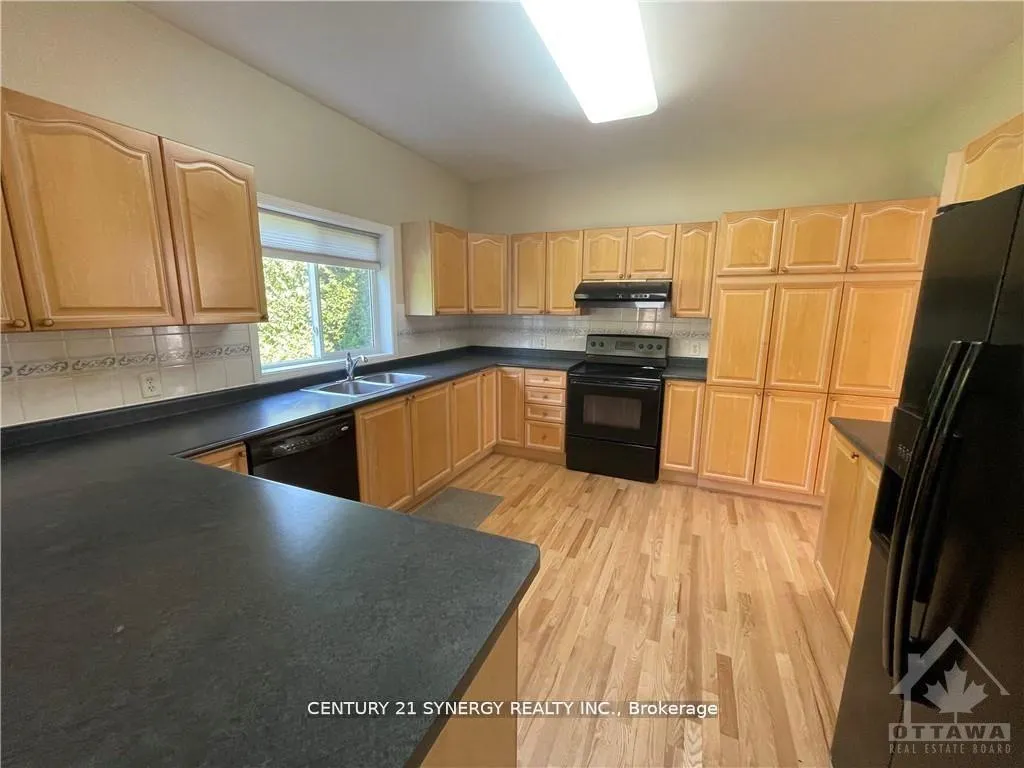 Photo 18 of 149 Insmill Crescent, Ottawa, Kanata - Kanata Lakes/Heritage Hills — HOMEH