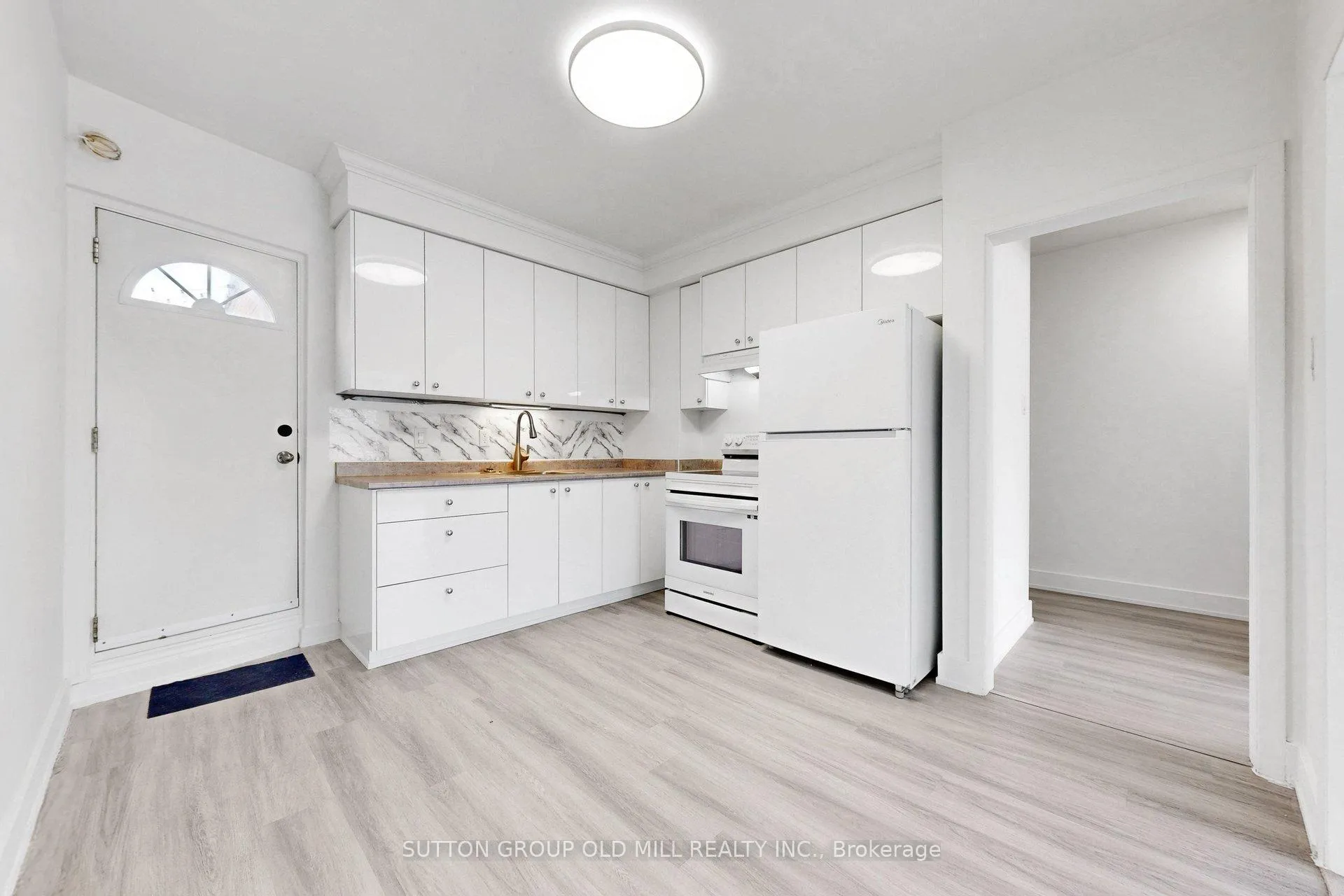 Photo 6 of 809A St Clair Avenue W, Toronto, Wychwood — HOMEH