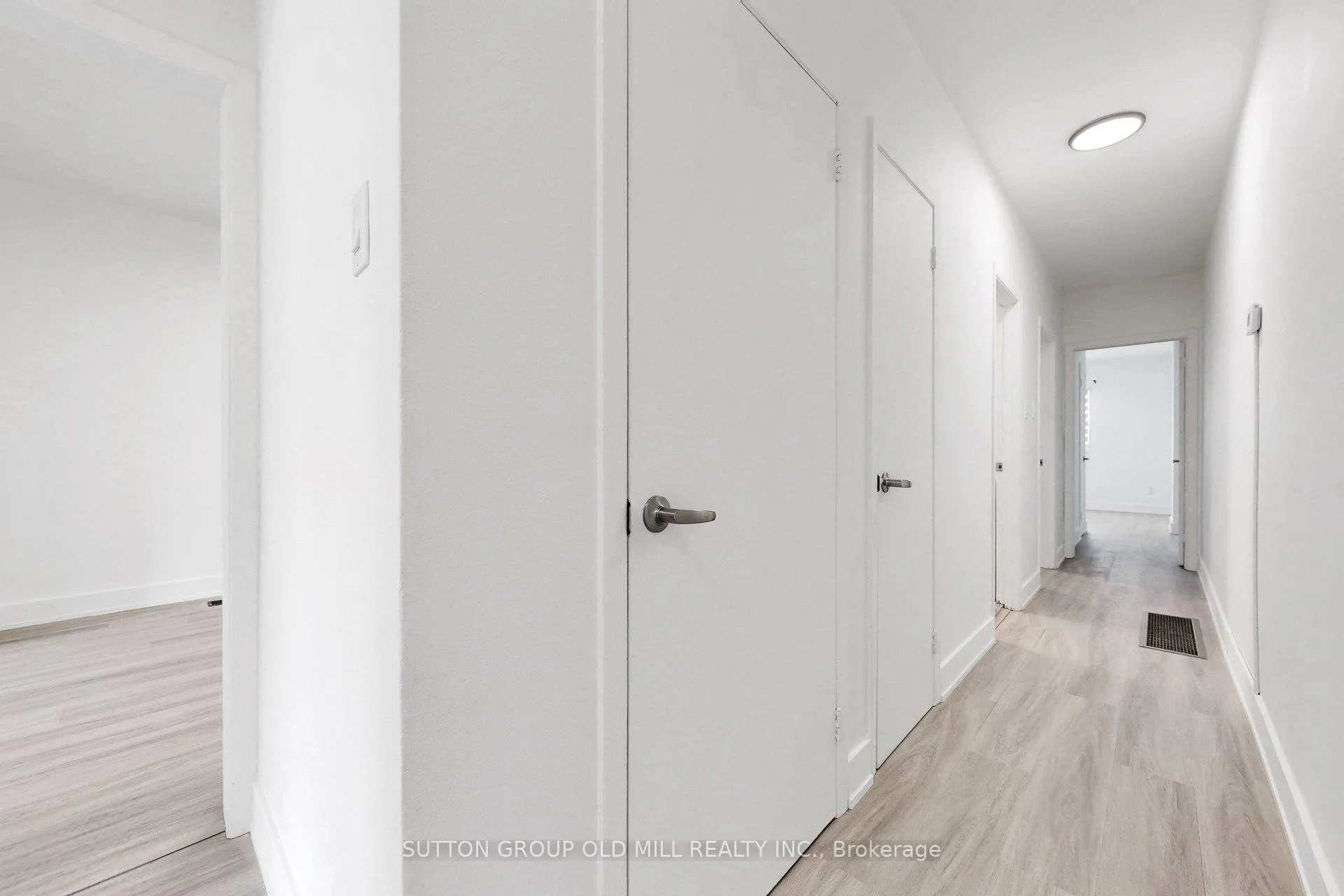 Photo 10 of 809A St Clair Avenue W, Toronto, Wychwood — HOMEH