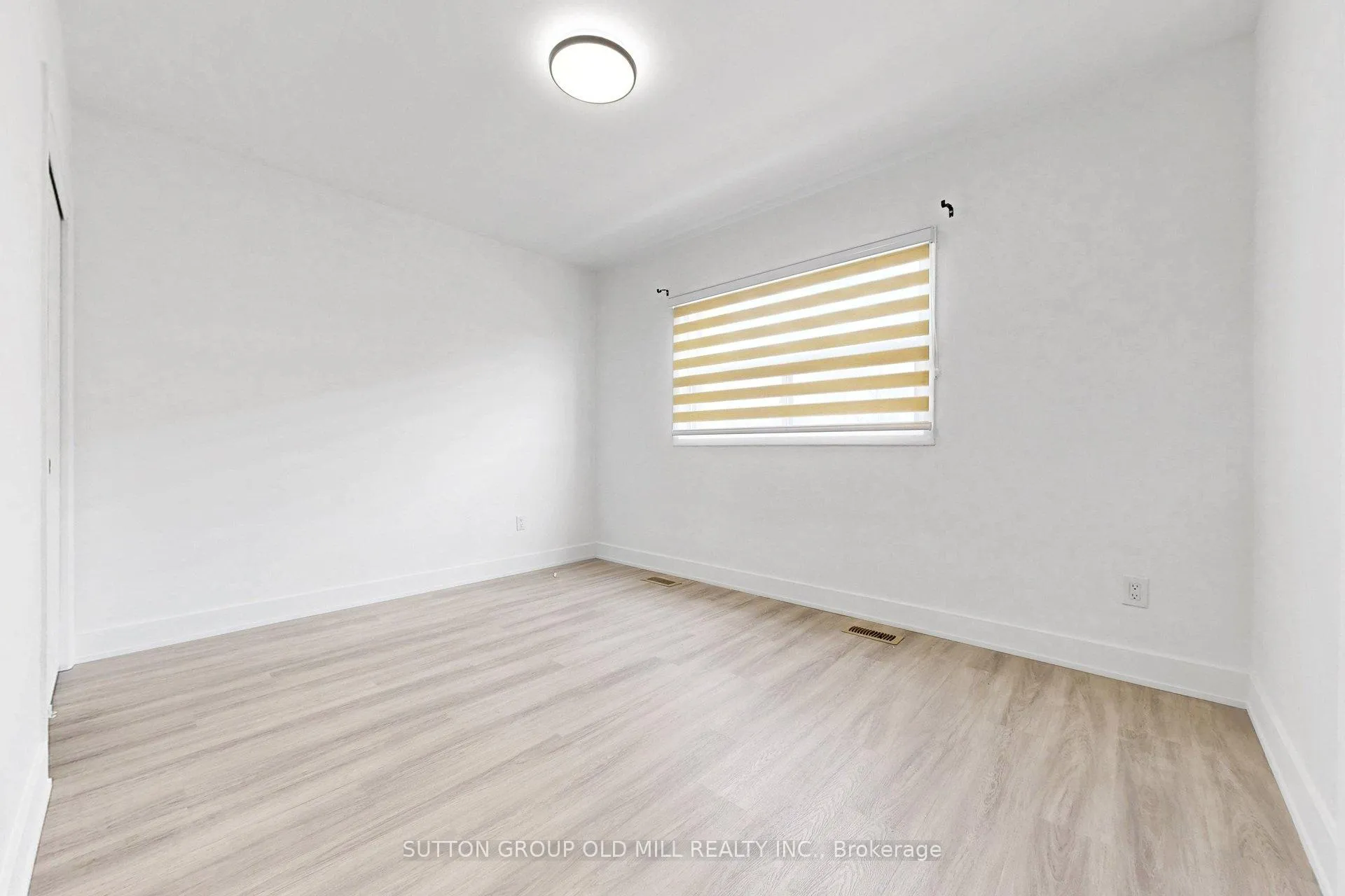 Photo 12 of 809A St Clair Avenue W, Toronto, Wychwood — HOMEH