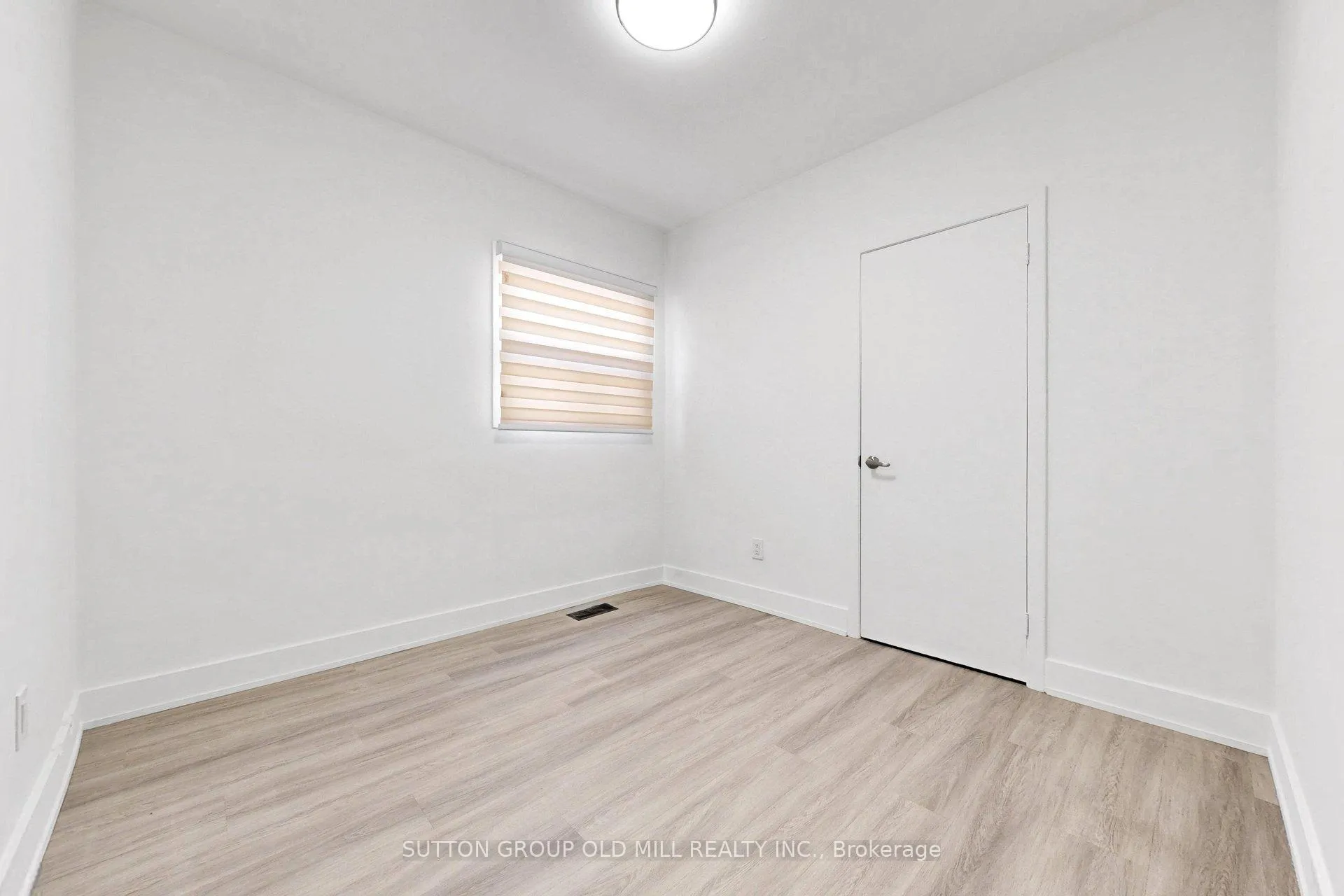 Photo 15 of 809A St Clair Avenue W, Toronto, Wychwood — HOMEH