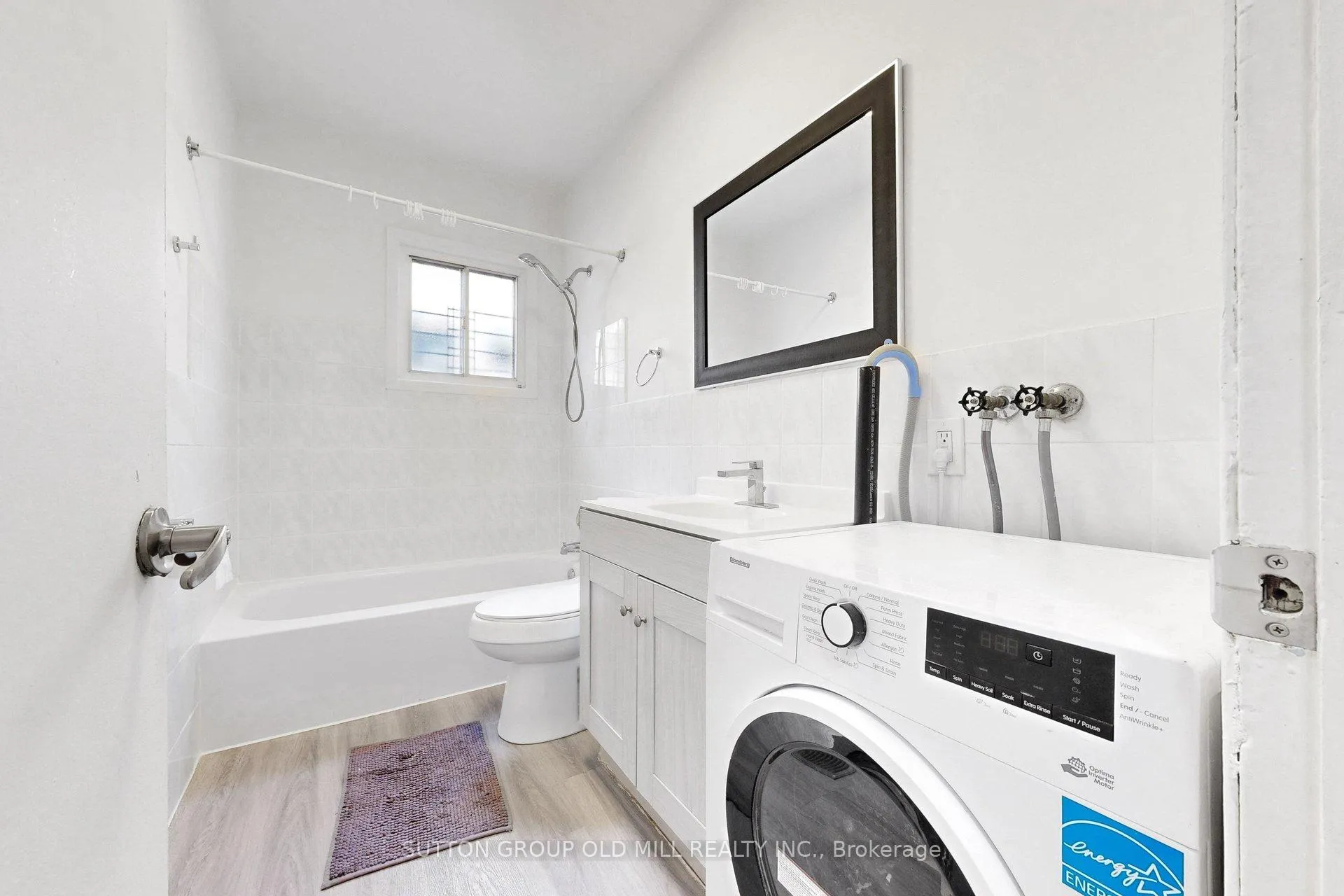 Photo 17 of 809A St Clair Avenue W, Toronto, Wychwood — HOMEH