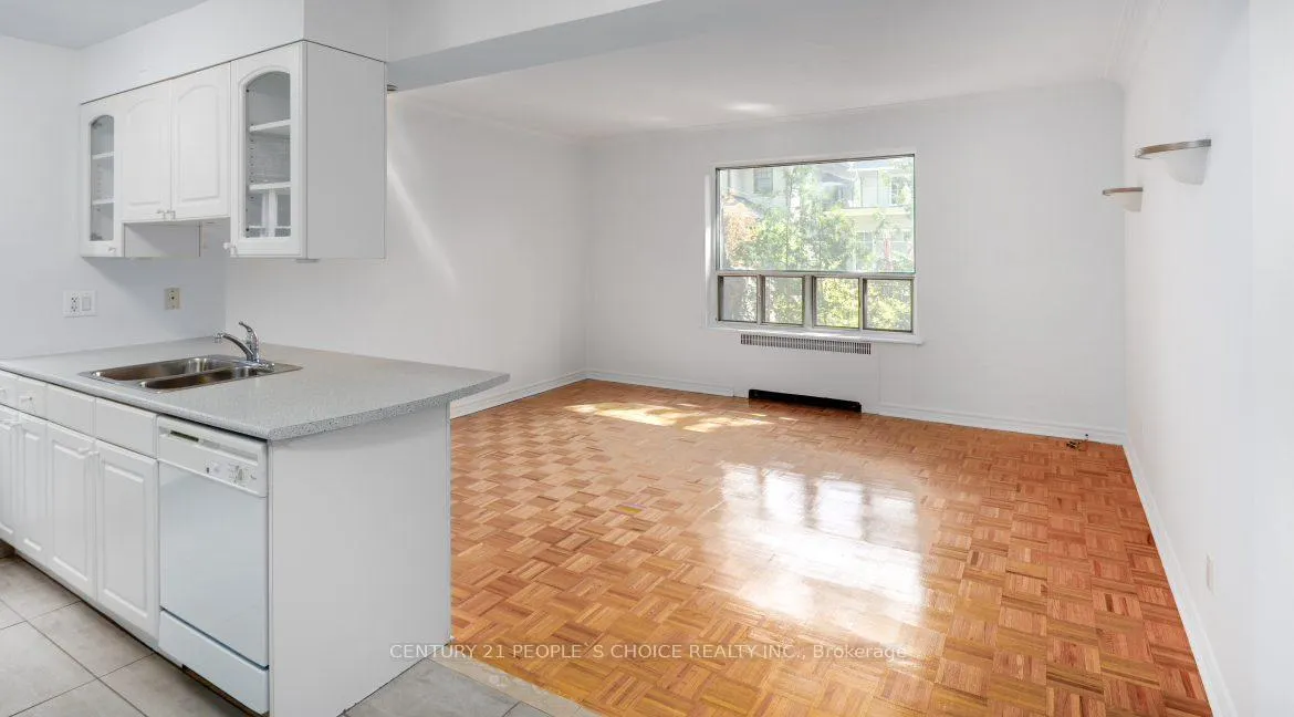 Photo 4 of Unit 5, 875 Avenue Road, Toronto, Yonge-Eglinton — HOMEH