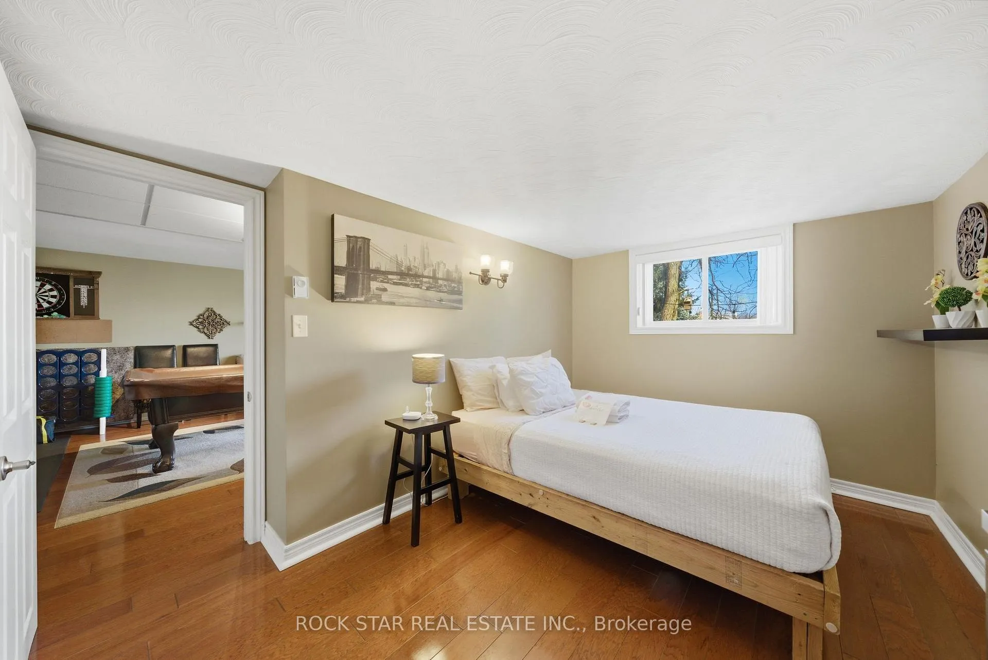 Photo 27 of 72 Martindale Road, St. Catharines, Grapeview — HOMEH
