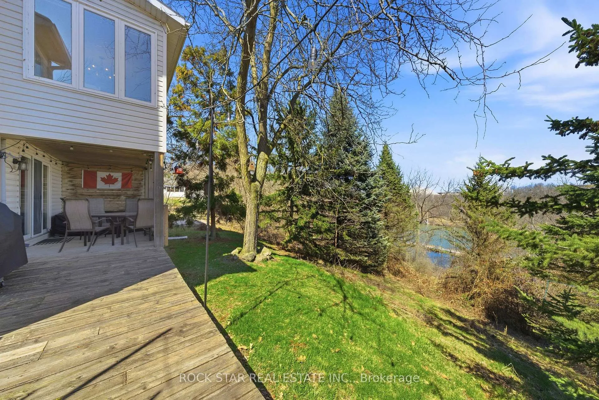 Photo 31 of 72 Martindale Road, St. Catharines, Grapeview — HOMEH