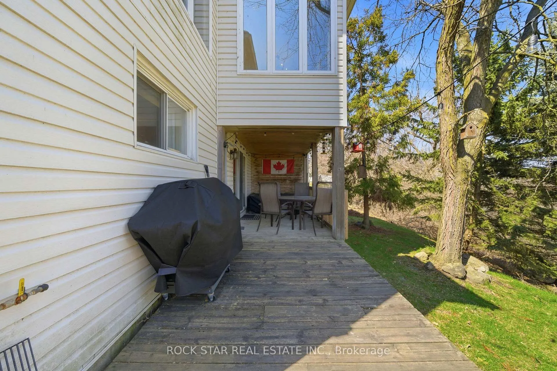 Photo 32 of 72 Martindale Road, St. Catharines, Grapeview — HOMEH