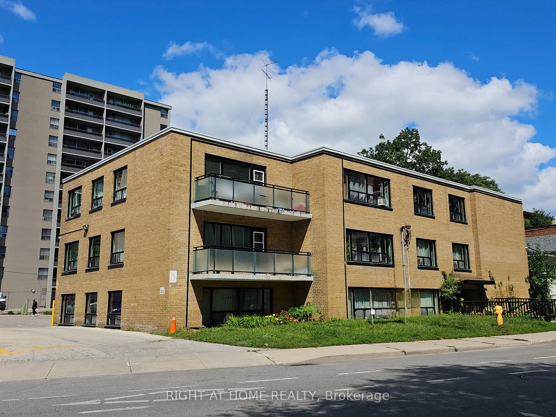 Photo 2 of Unit 210, 20 Cosburn Avenue, Toronto, Danforth Village-East York — HOMEH