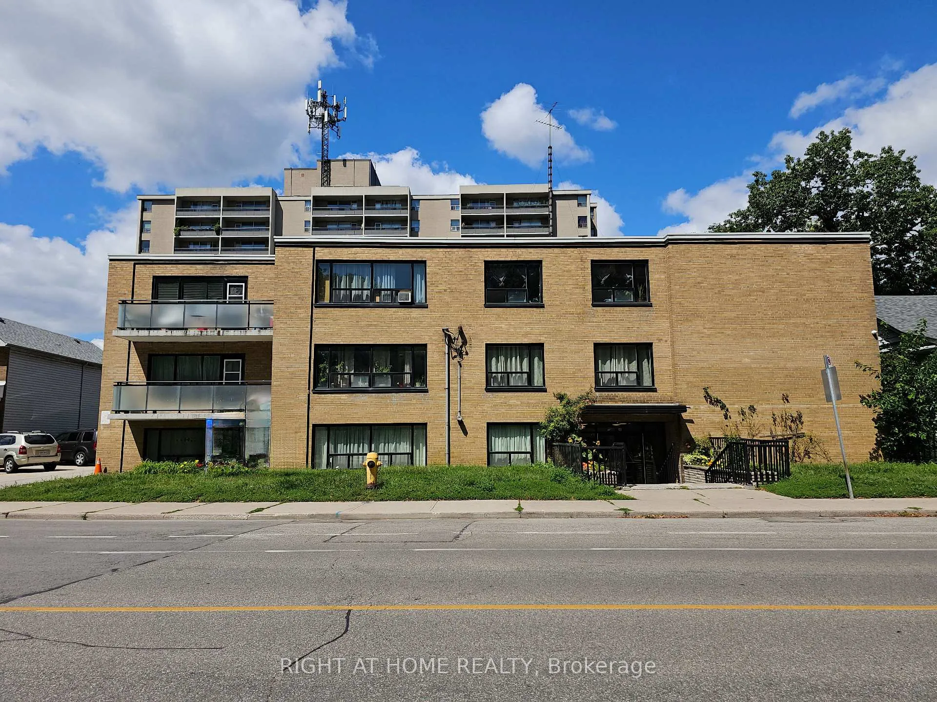 Photo 3 of Unit 210, 20 Cosburn Avenue, Toronto, Danforth Village-East York — HOMEH