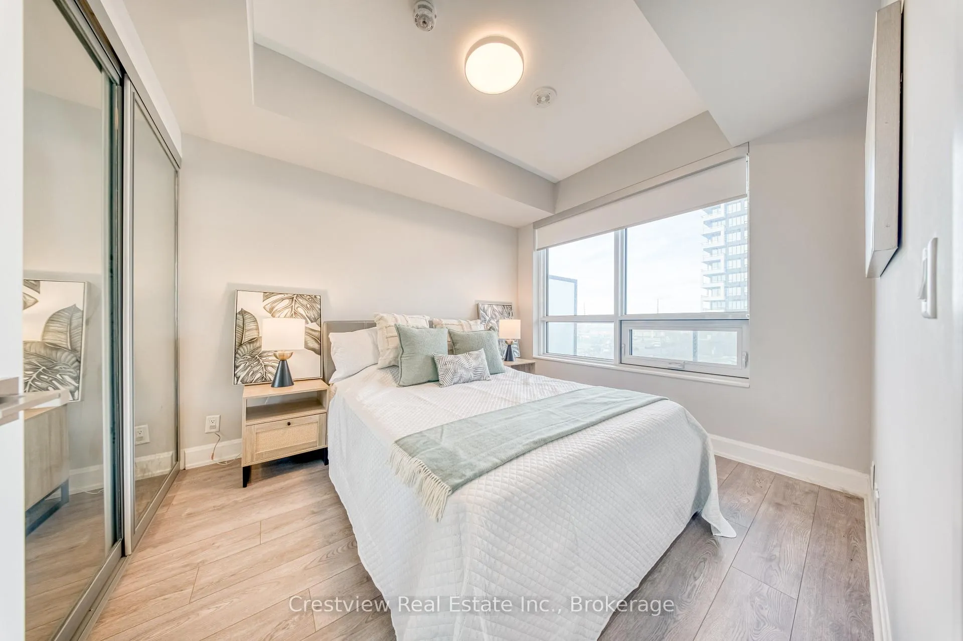Photo 10 of Unit 309, 8 Water Walk Drive, Markham, Unionville — HOMEH