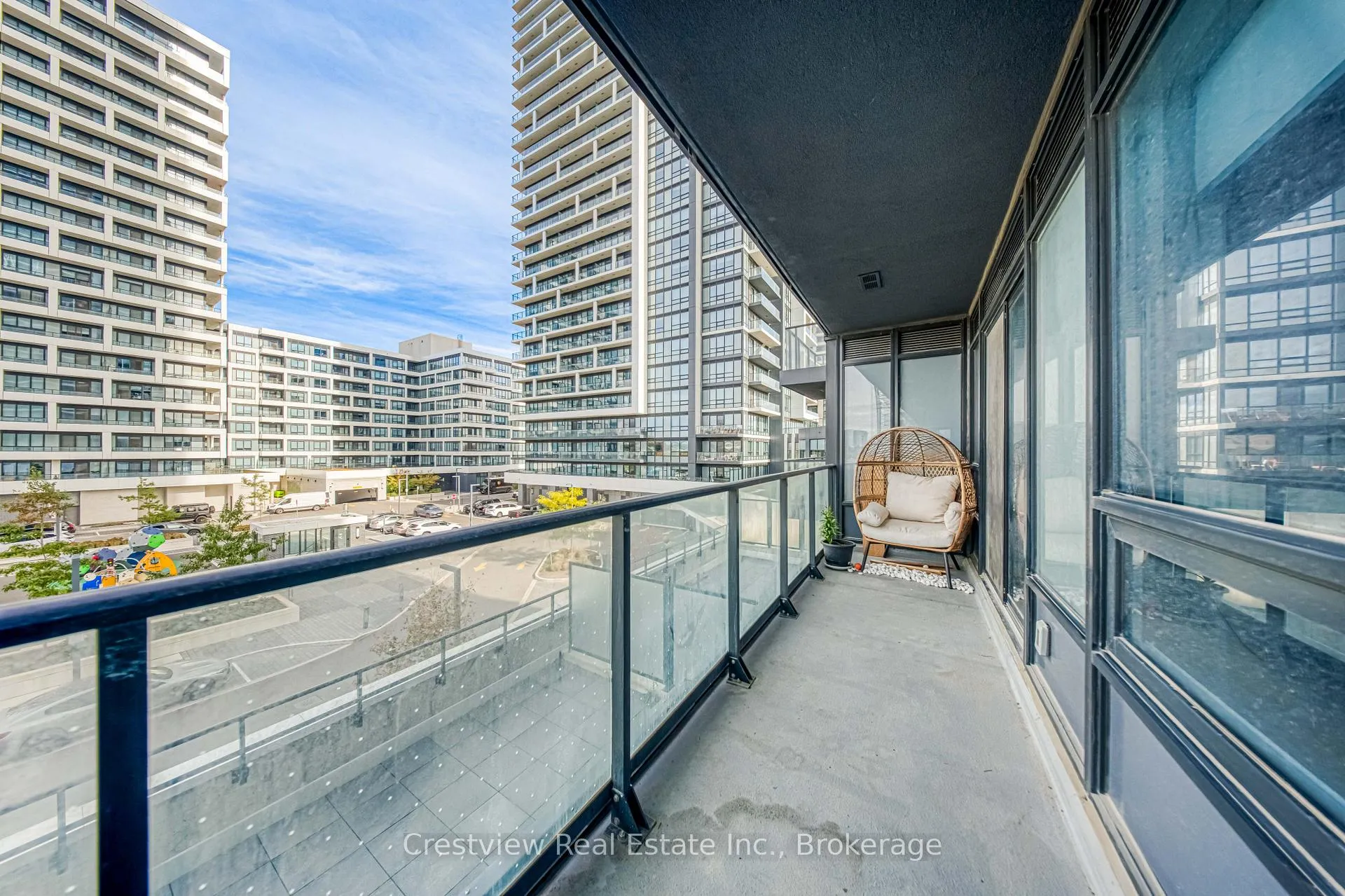 Photo 15 of Unit 309, 8 Water Walk Drive, Markham, Unionville — HOMEH