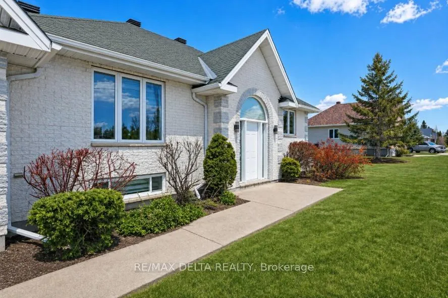 Photo 1 of 2031 Devine Road, Ottawa, Vars Village — HOMEH