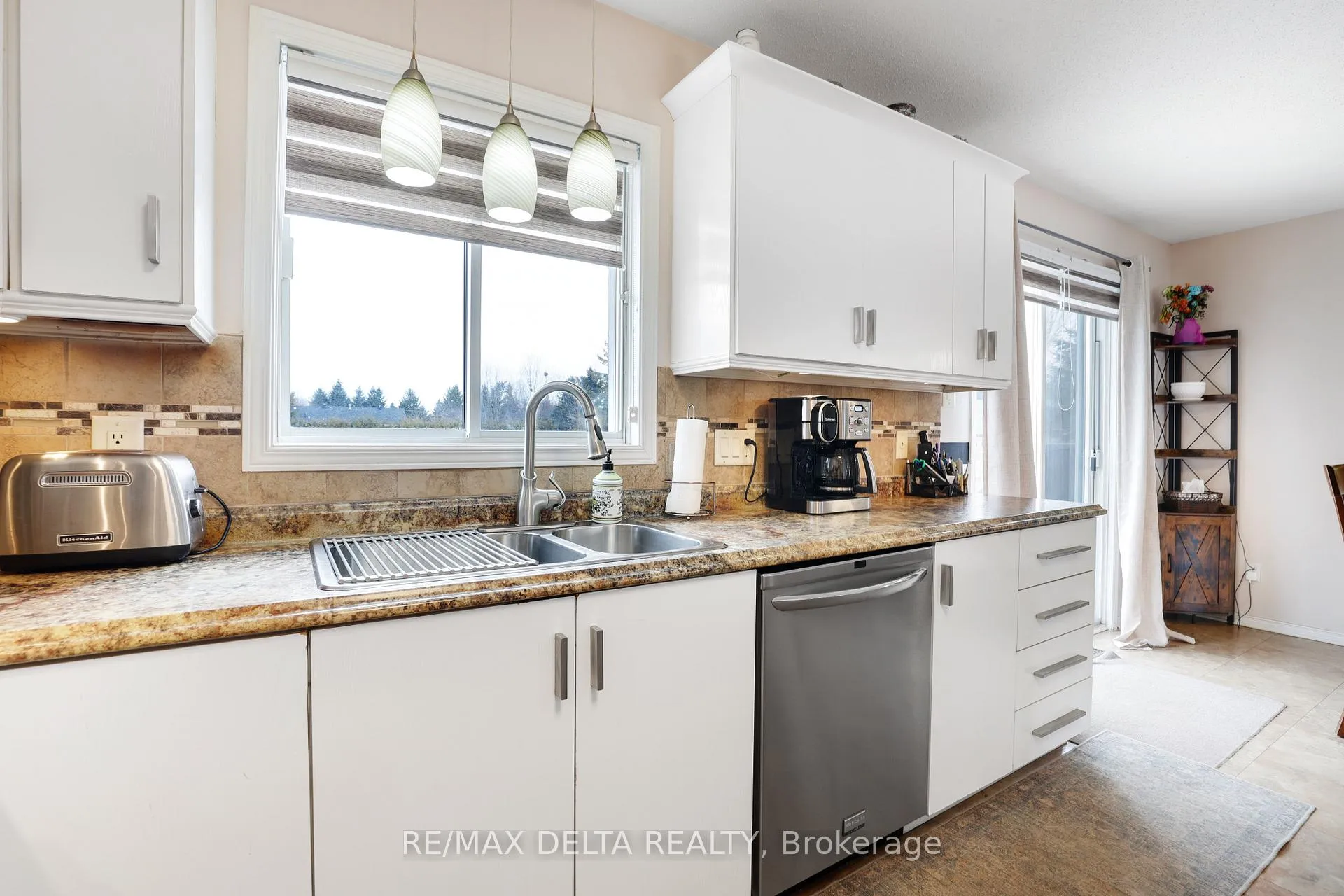 Photo 9 of 2031 Devine Road, Ottawa, Vars Village — HOMEH