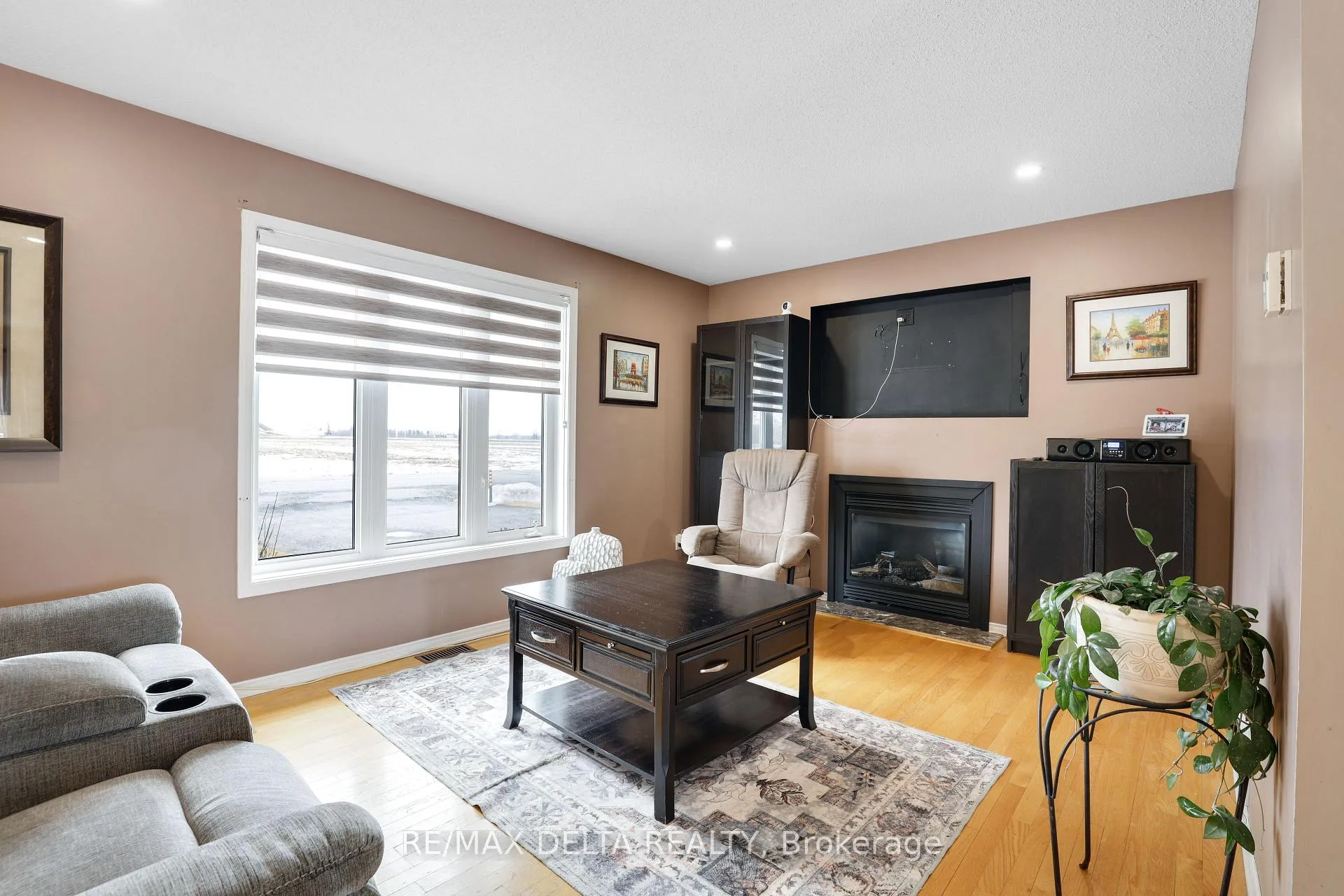 Photo 12 of 2031 Devine Road, Ottawa, Vars Village — HOMEH