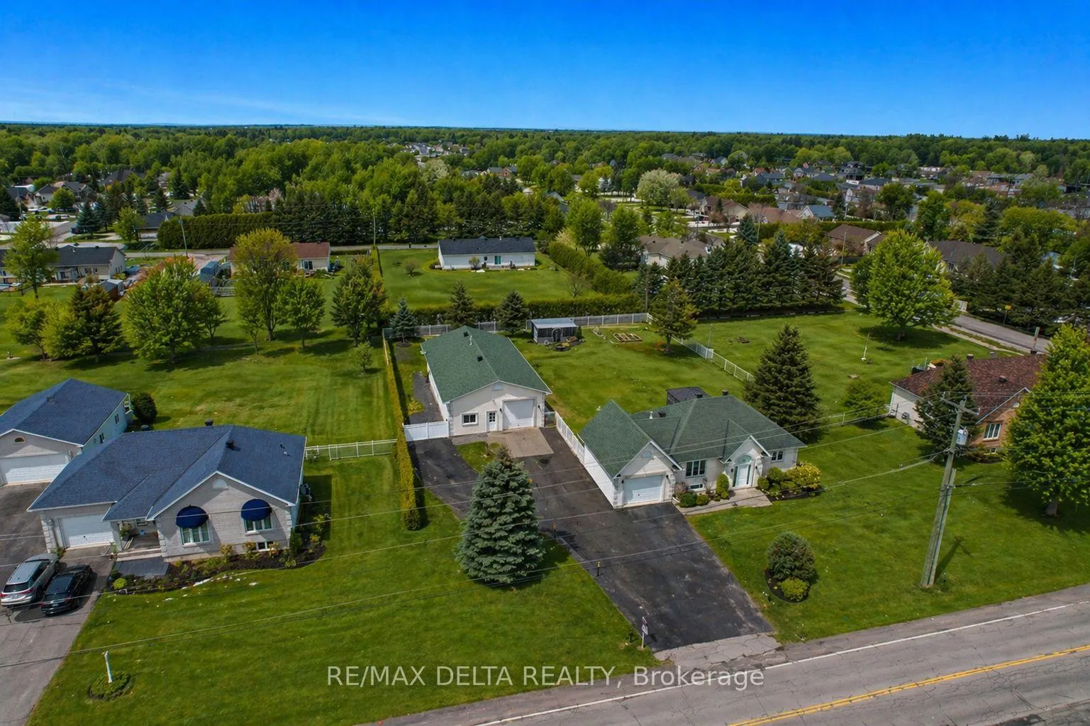 Photo 34 of 2031 Devine Road, Ottawa, Vars Village — HOMEH