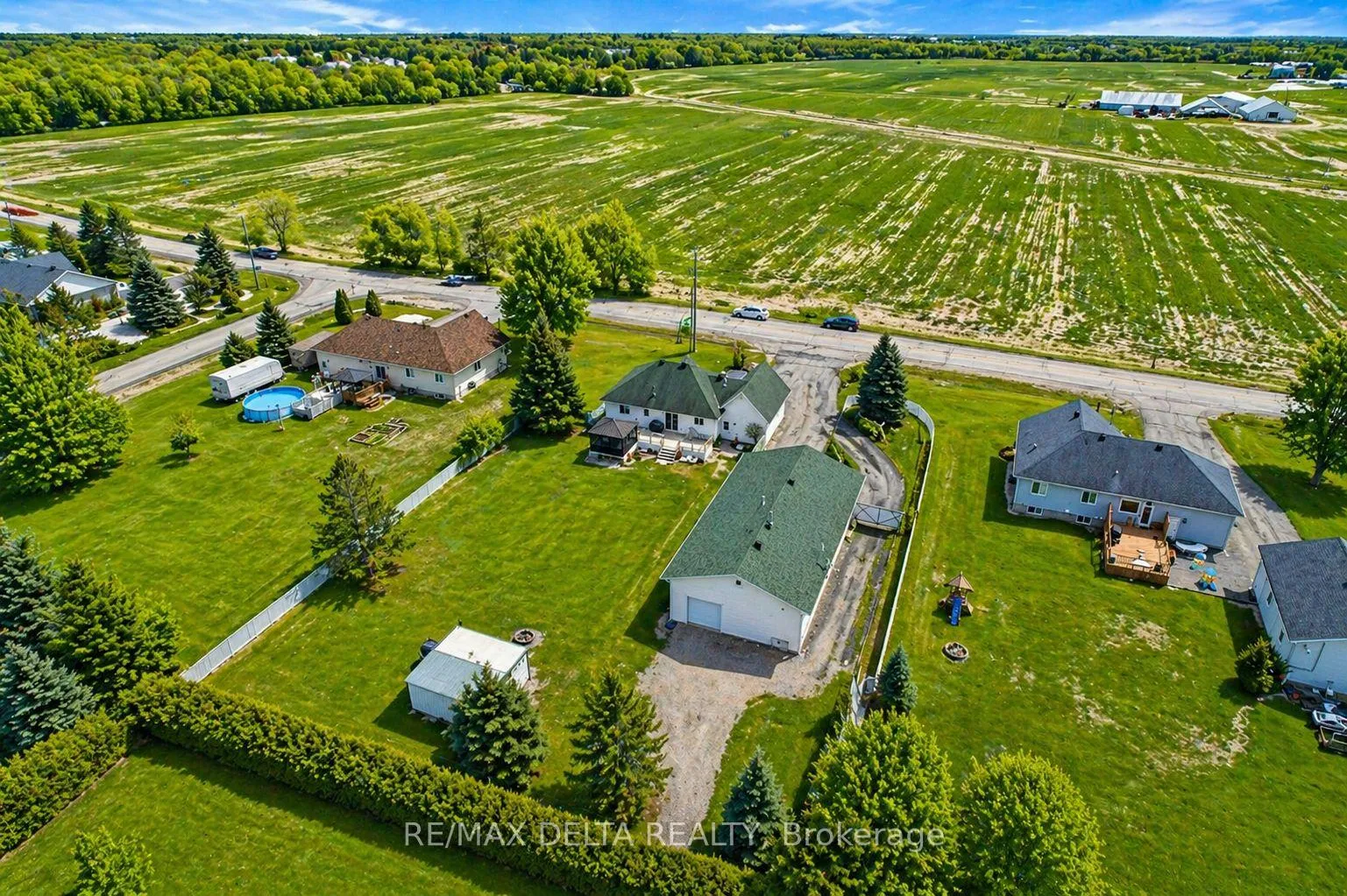 Photo 37 of 2031 Devine Road, Ottawa, Vars Village — HOMEH