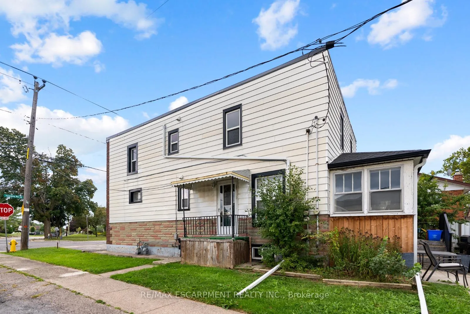 Photo 10 of 86 Townline Road W, St. Catharines, Burleigh Hill — HOMEH