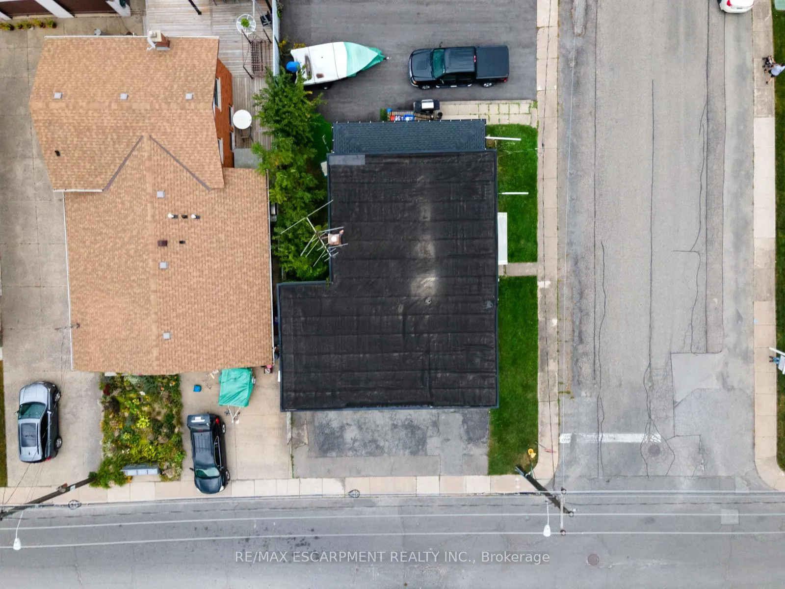 Photo 28 of 86 Townline Road W, St. Catharines, Burleigh Hill — HOMEH