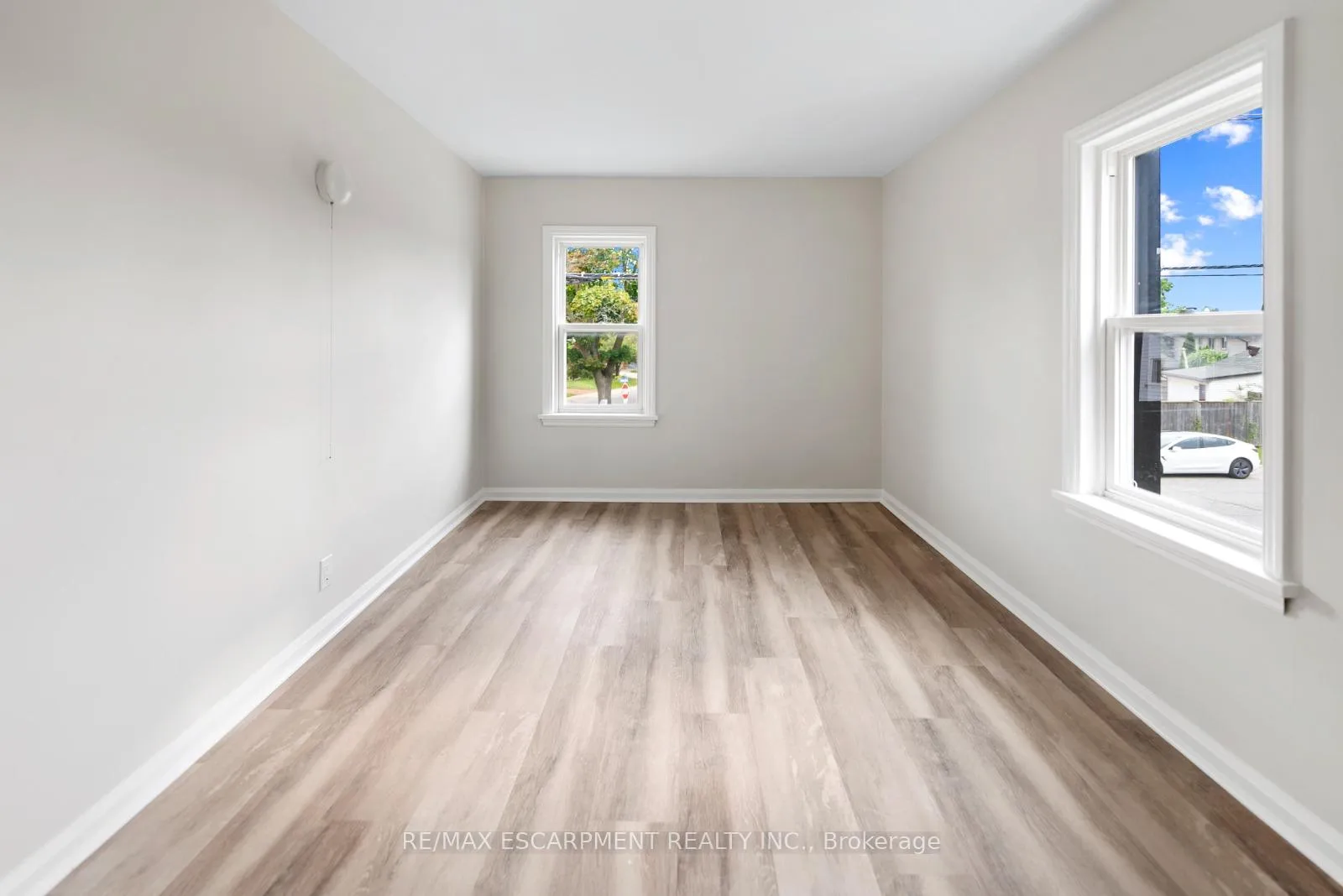 Photo 35 of 86 Townline Road W, St. Catharines, Burleigh Hill — HOMEH