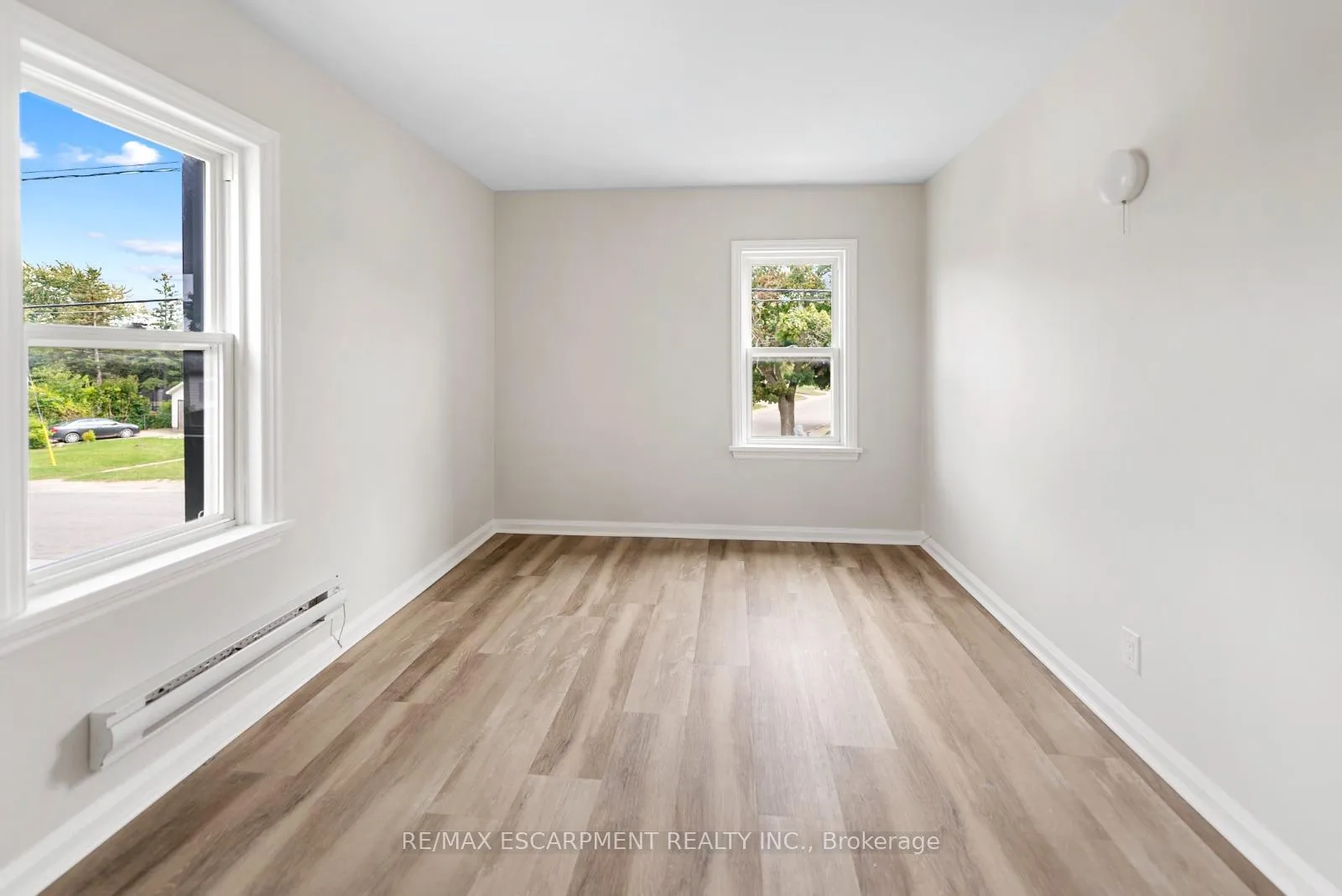 Photo 36 of 86 Townline Road W, St. Catharines, Burleigh Hill — HOMEH