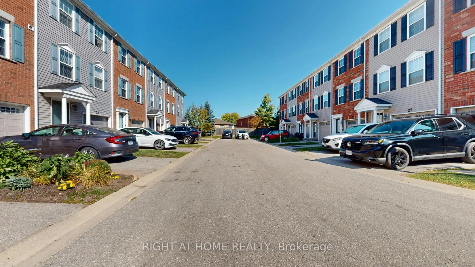 Photo 2 of Unit 20, 91 Coughlin Road, Barrie, Holly — HOMEH