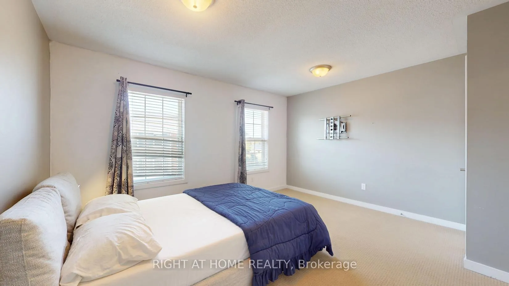 Photo 31 of Unit 20, 91 Coughlin Road, Barrie, Holly — HOMEH