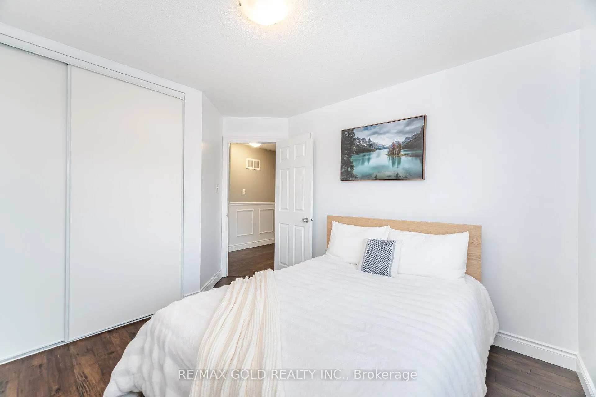 Photo 28 of 70 Curry Crescent, Halton Hills, Georgetown — HOMEH