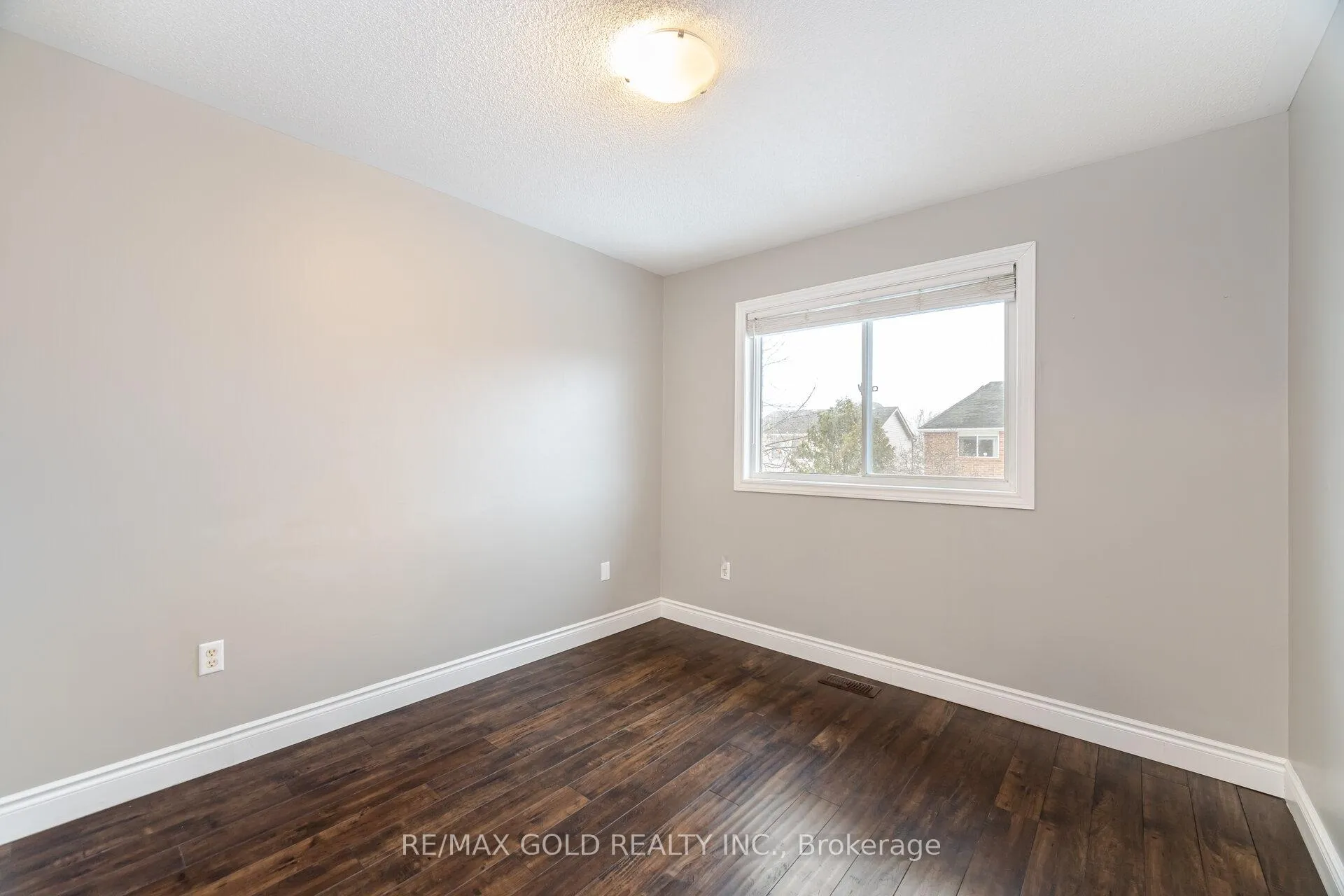 Photo 29 of 70 Curry Crescent, Halton Hills, Georgetown — HOMEH
