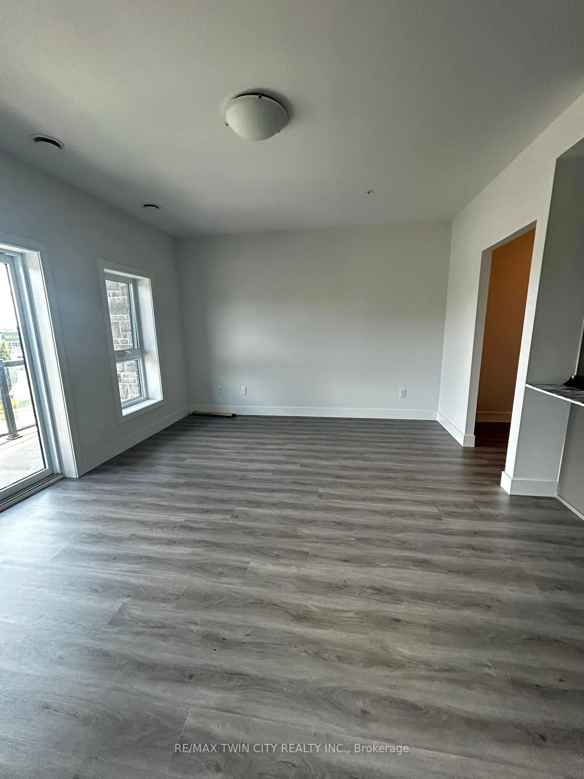 Photo 4 of Unit 303, 1000 Lackner Place, Kitchener — HOMEH