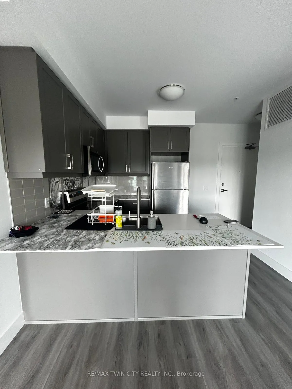 Photo 6 of Unit 303, 1000 Lackner Place, Kitchener — HOMEH
