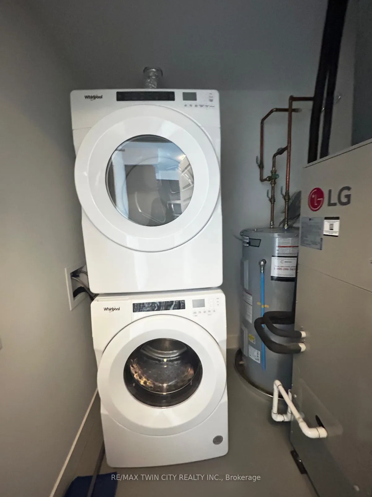 Photo 13 of Unit 303, 1000 Lackner Place, Kitchener — HOMEH