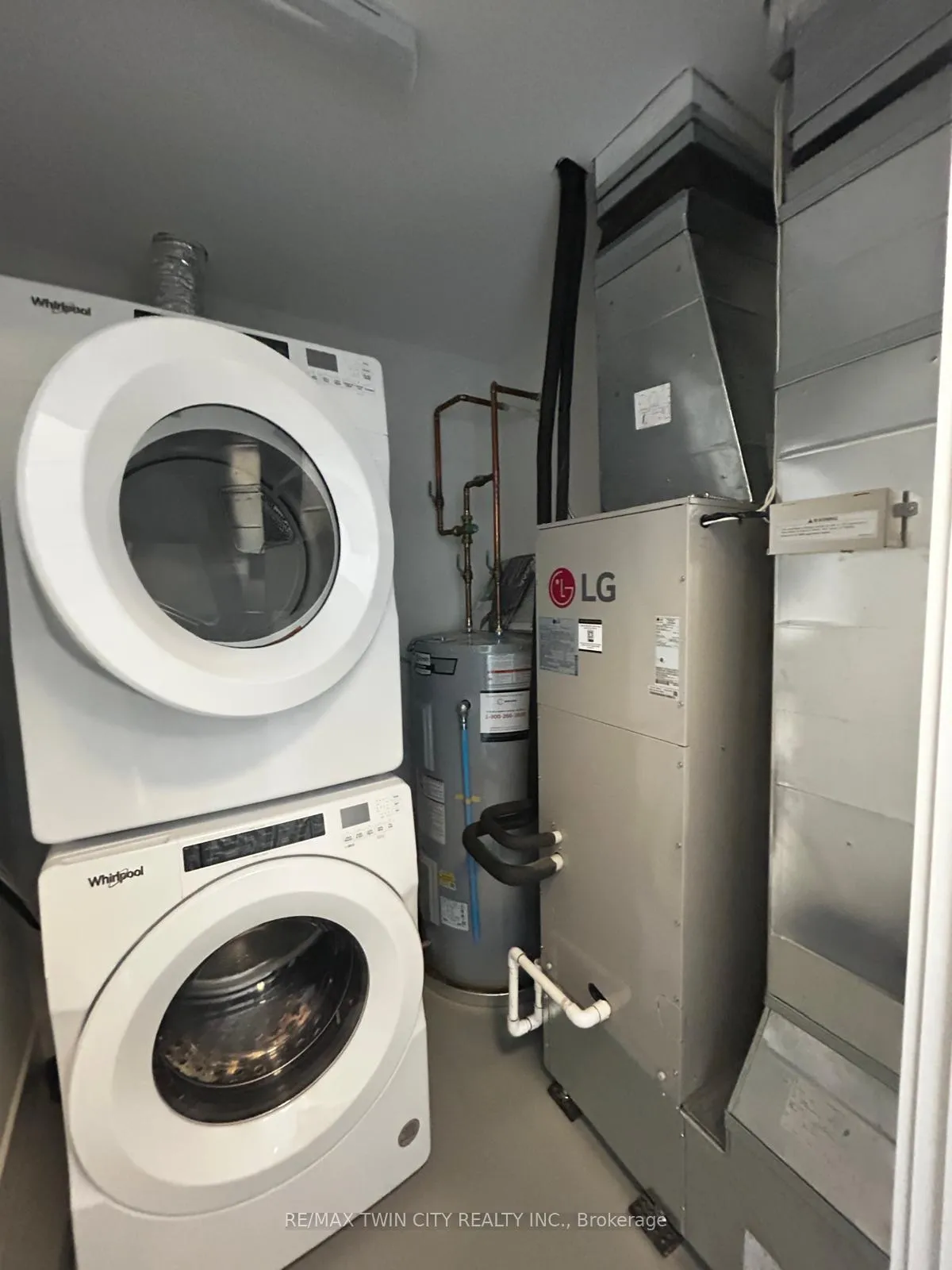 Photo 14 of Unit 303, 1000 Lackner Place, Kitchener — HOMEH