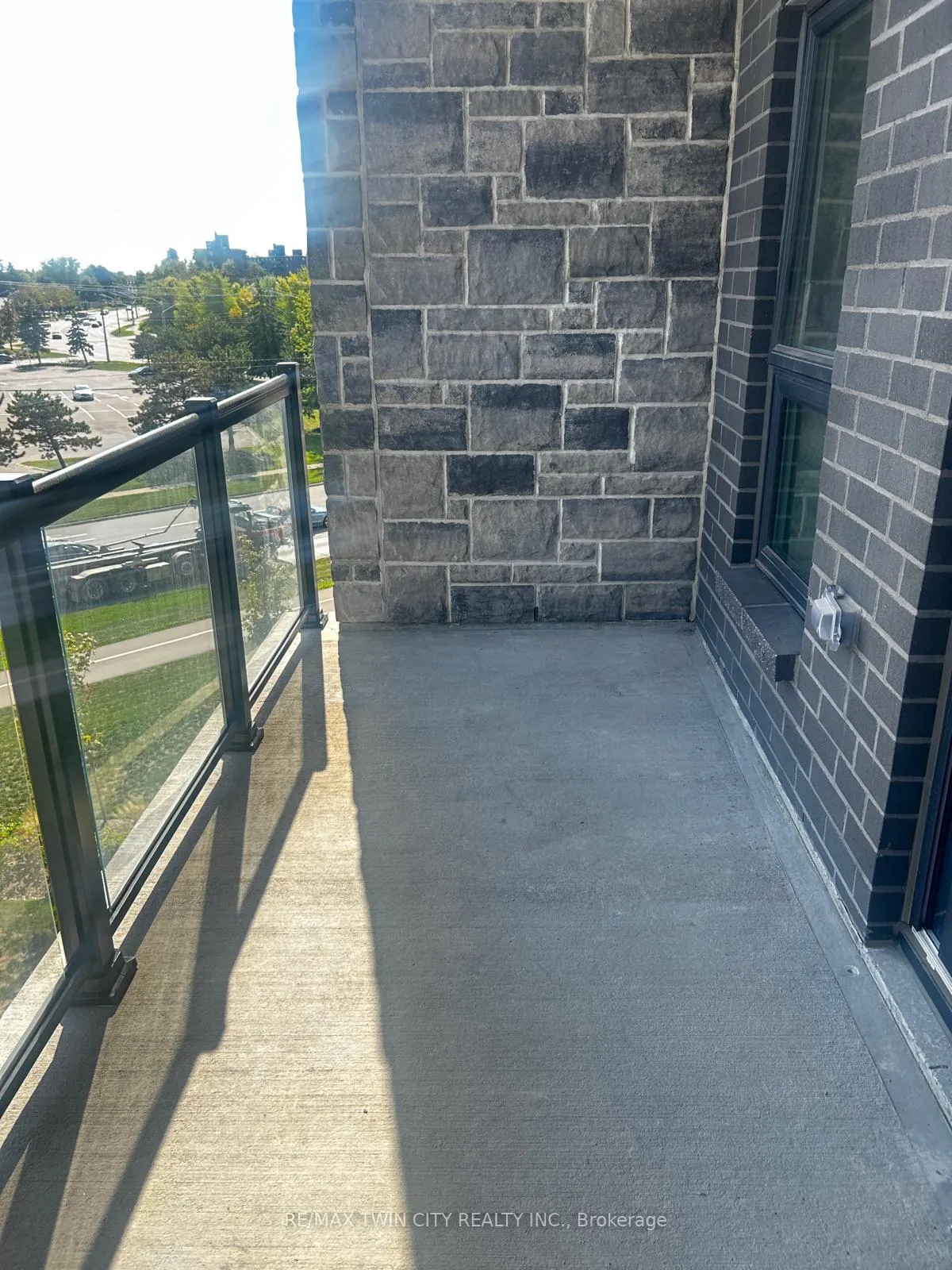 Photo 17 of Unit 303, 1000 Lackner Place, Kitchener — HOMEH