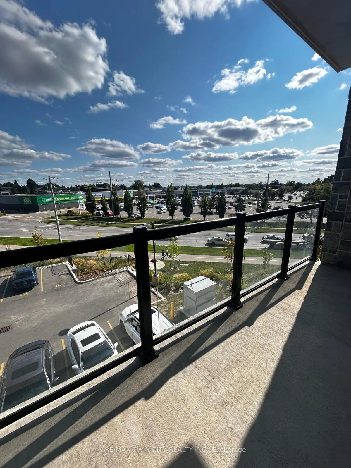 Photo 18 of Unit 303, 1000 Lackner Place, Kitchener — HOMEH