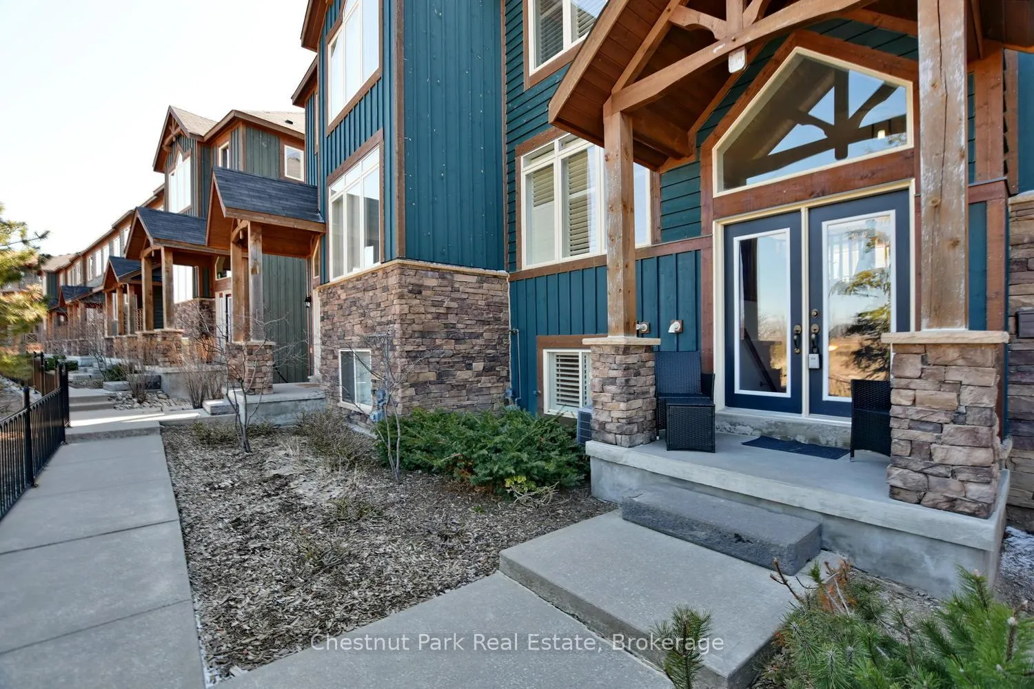 Photo 3 of 56 Joseph Trail, Collingwood — HOMEH