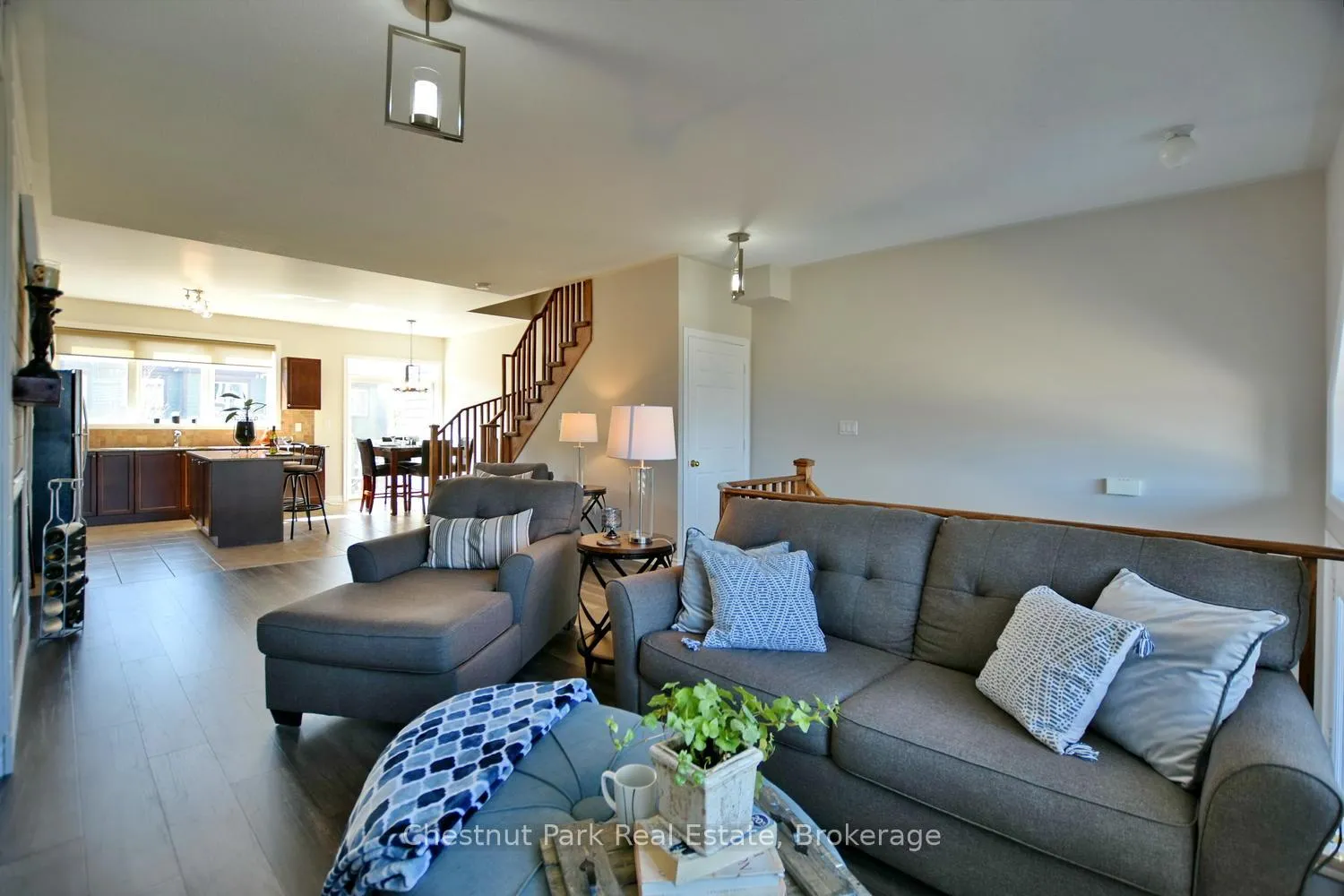 Photo 11 of 56 Joseph Trail, Collingwood — HOMEH