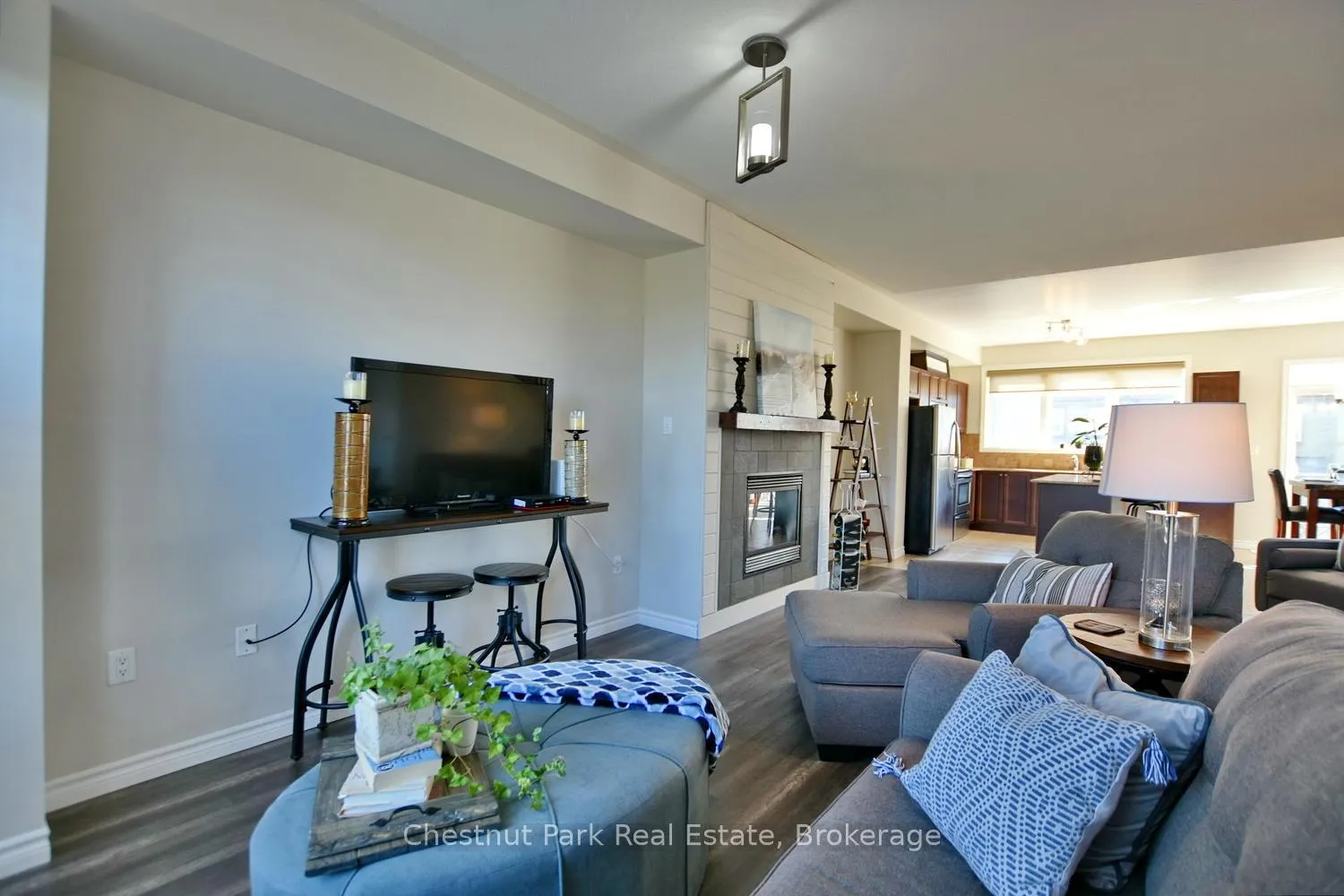 Photo 12 of 56 Joseph Trail, Collingwood — HOMEH