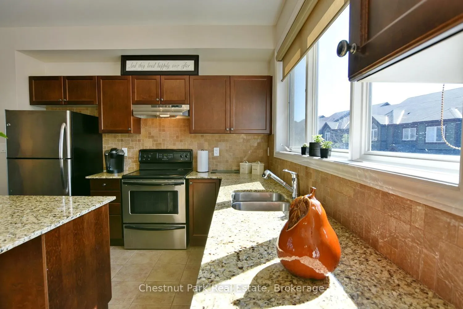 Photo 19 of 56 Joseph Trail, Collingwood — HOMEH
