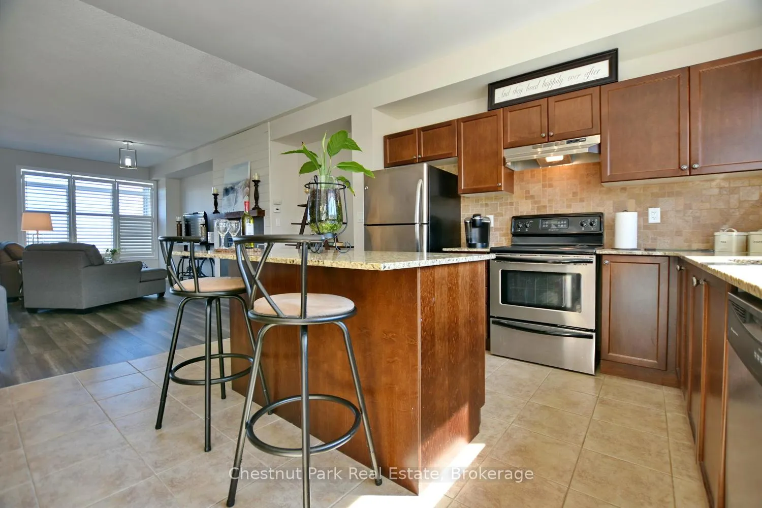 Photo 20 of 56 Joseph Trail, Collingwood — HOMEH