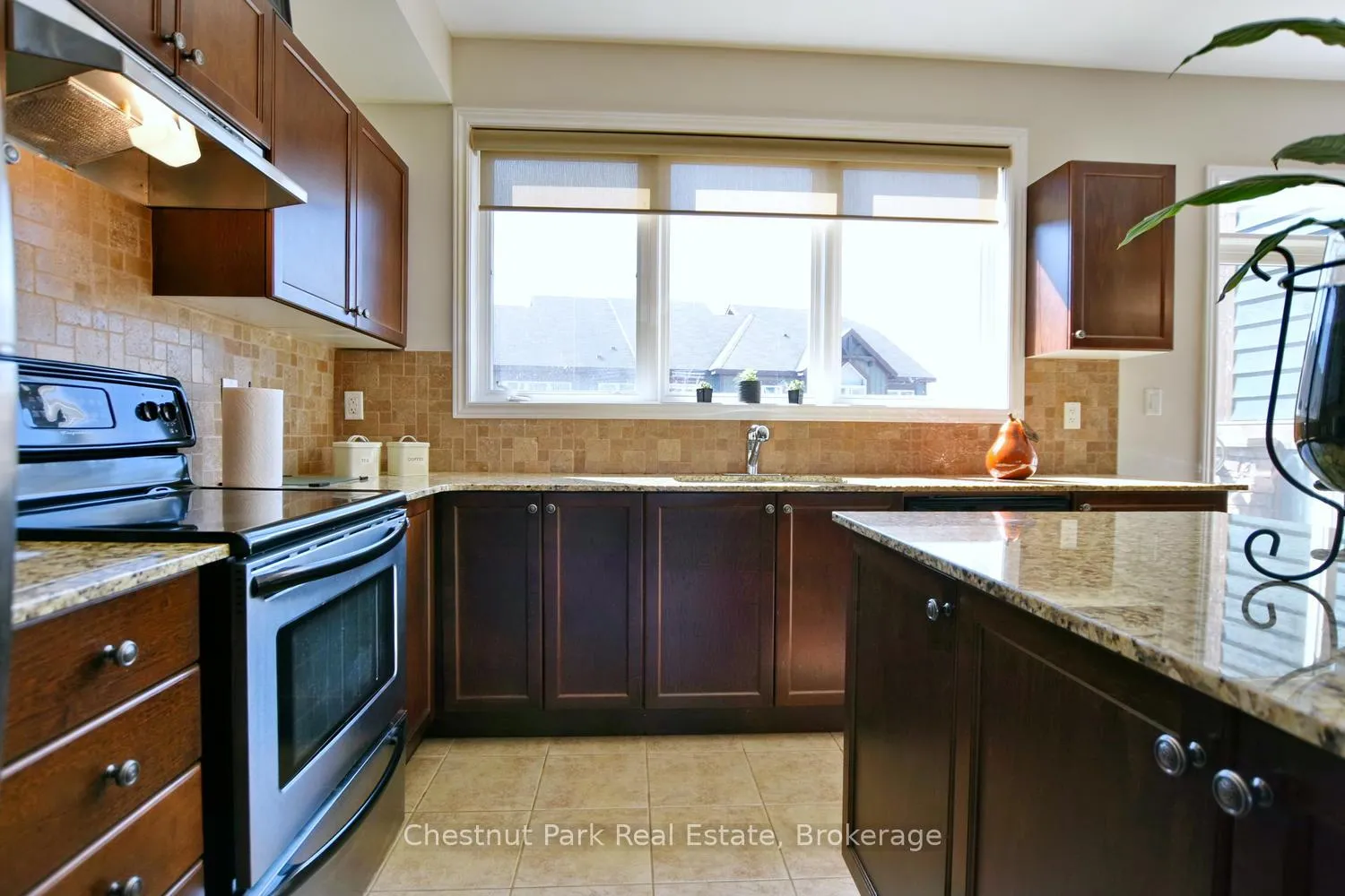 Photo 22 of 56 Joseph Trail, Collingwood — HOMEH