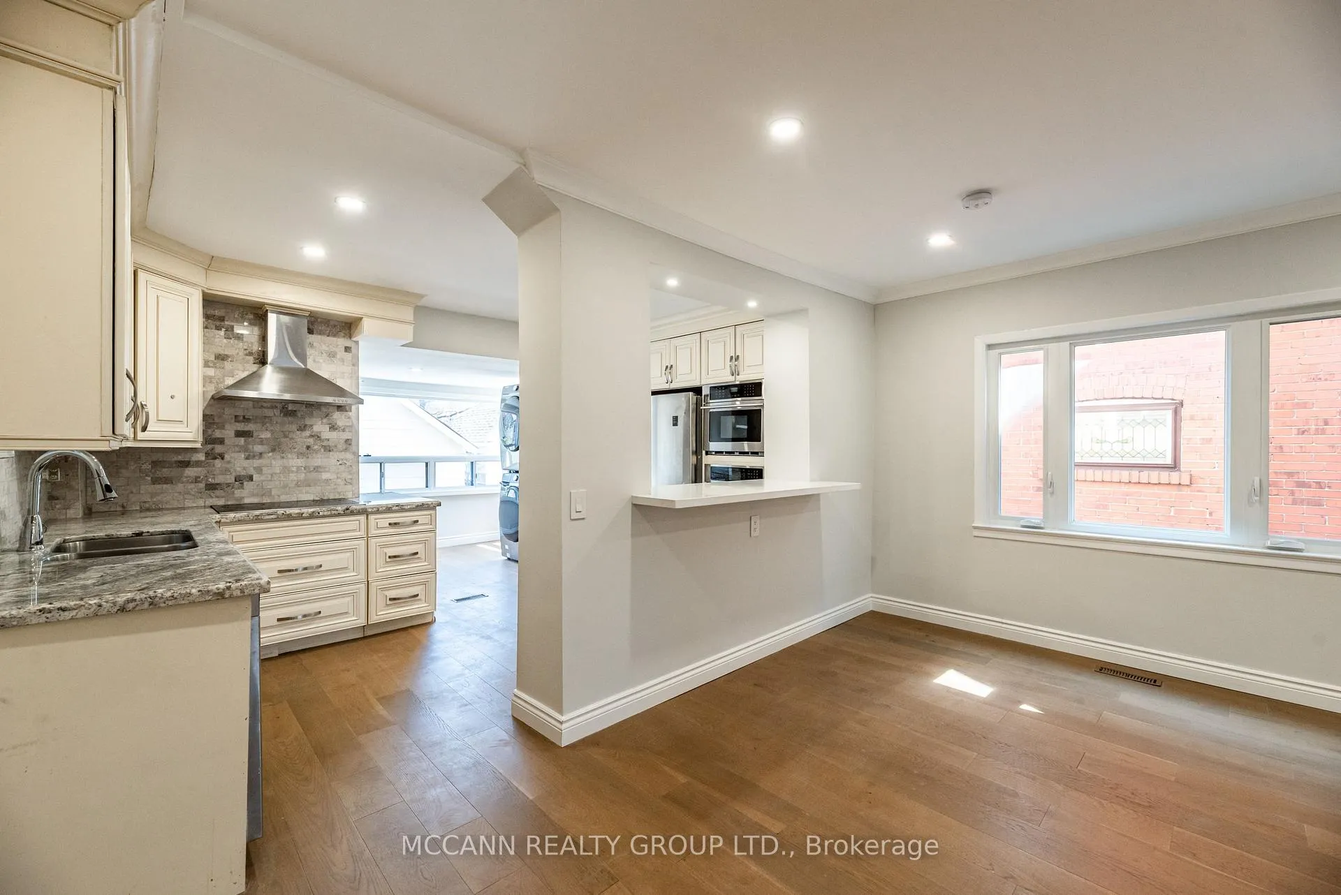 Photo 9 of Unit Main and 2nd, 301 Robina Avenue, Toronto, Oakwood Village — HOMEH